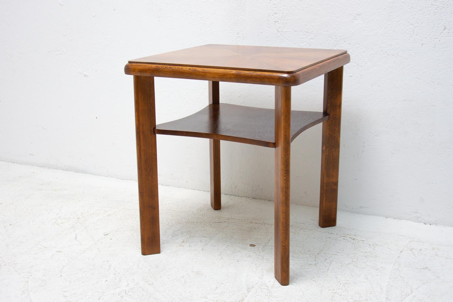 Art Deco Couchtisch Thonet, 1930er Jahre, Tschechoslowakei im Zustand „Gut“ im Angebot in Prague 8, CZ