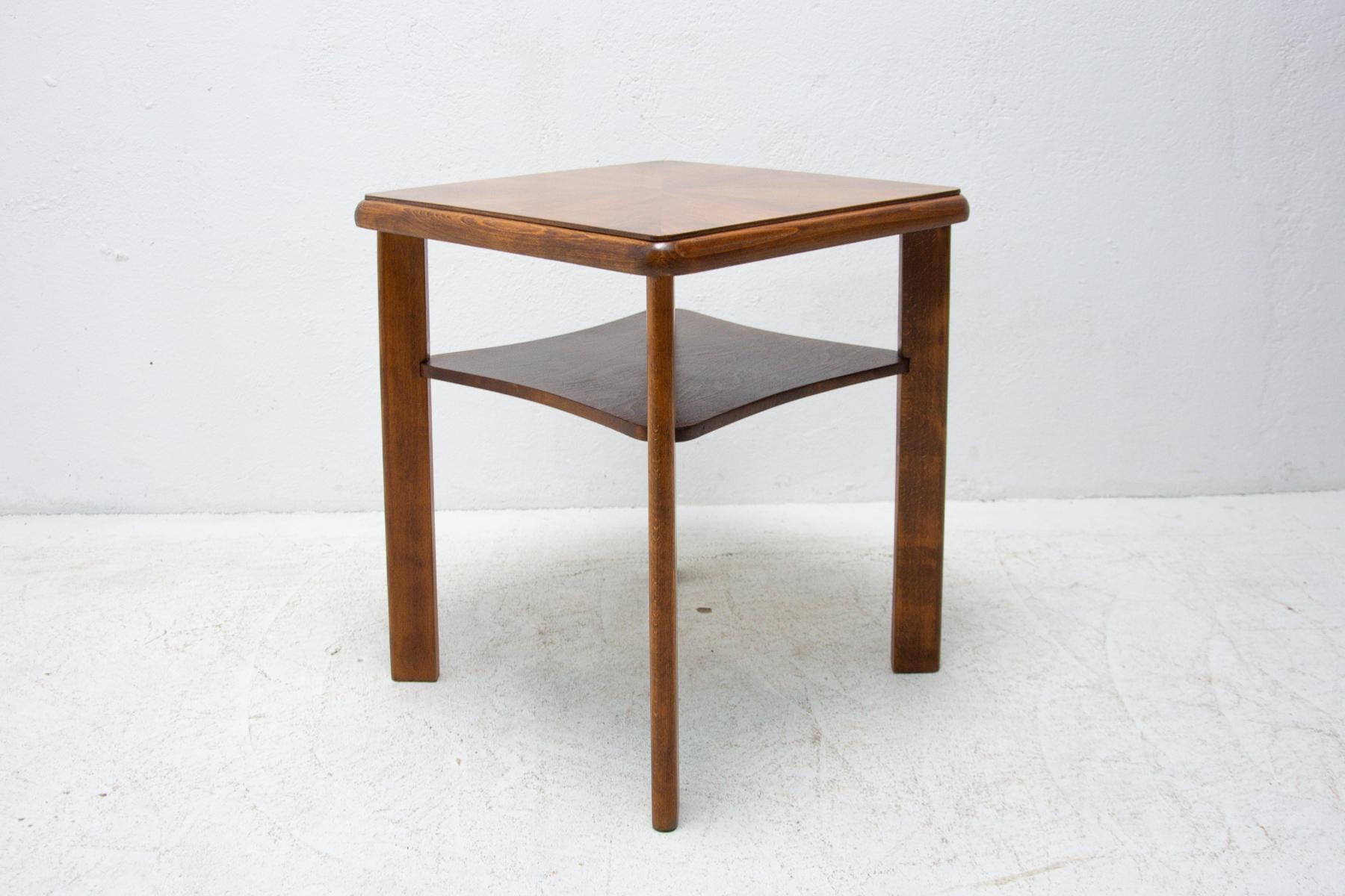 Art Deco Couchtisch Thonet, 1930er Jahre, Tschechoslowakei im Angebot 1