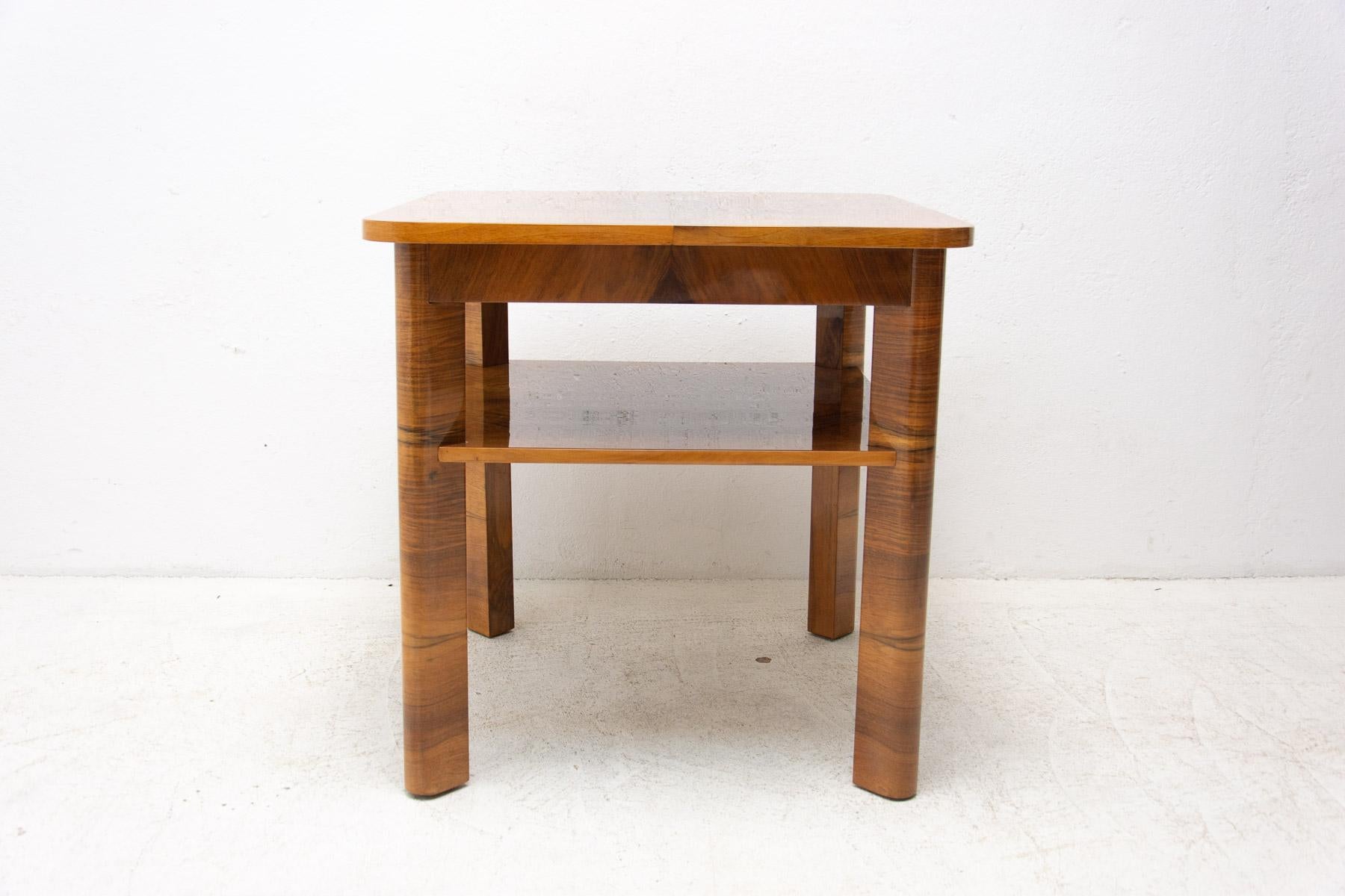Art Deco Coffee Table Thonet Attribute, 1930´s, Bohemia For Sale 3