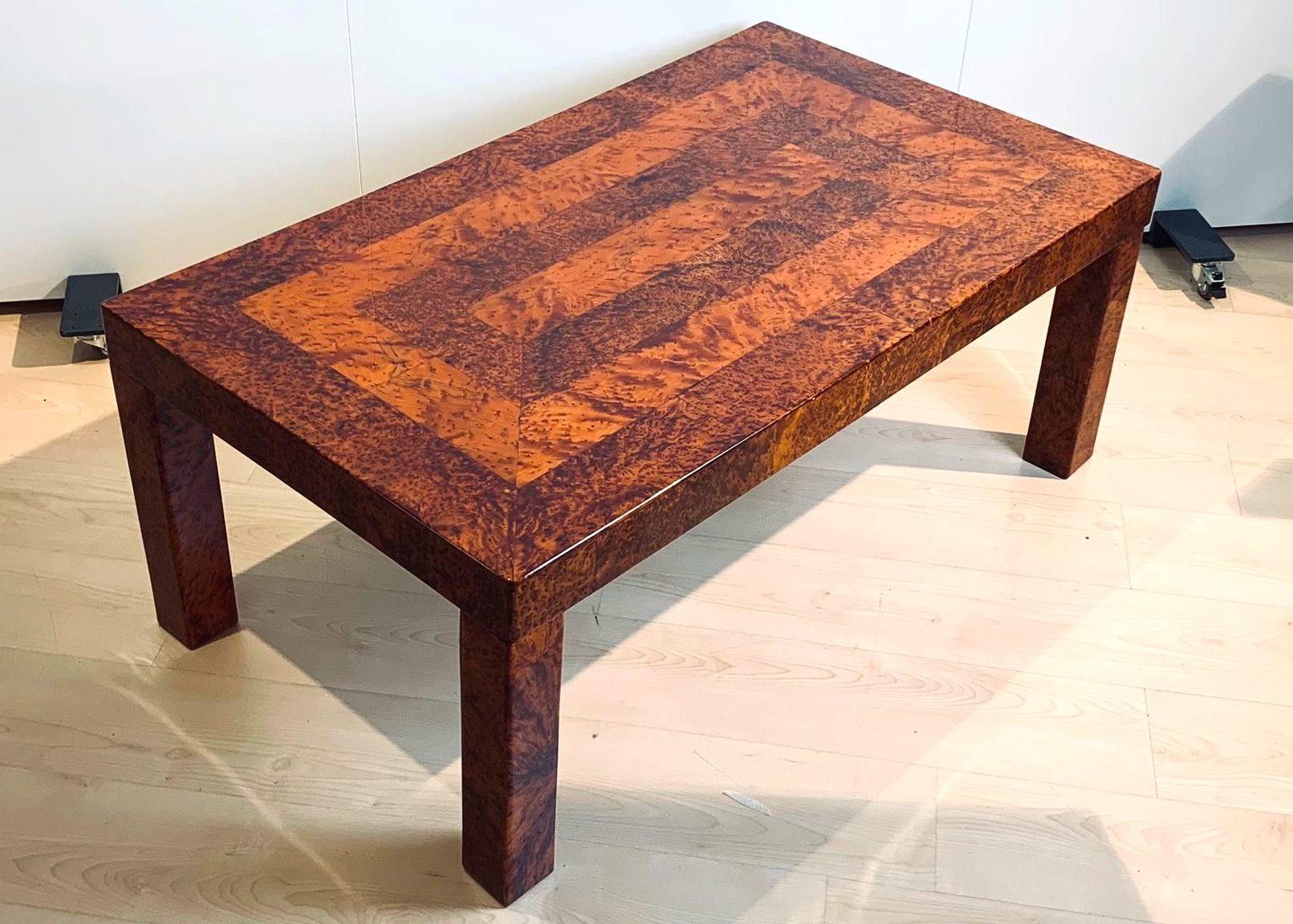 Table basse Art Déco, placage de loupe de thuya, laque, France circa 1930 en vente 2