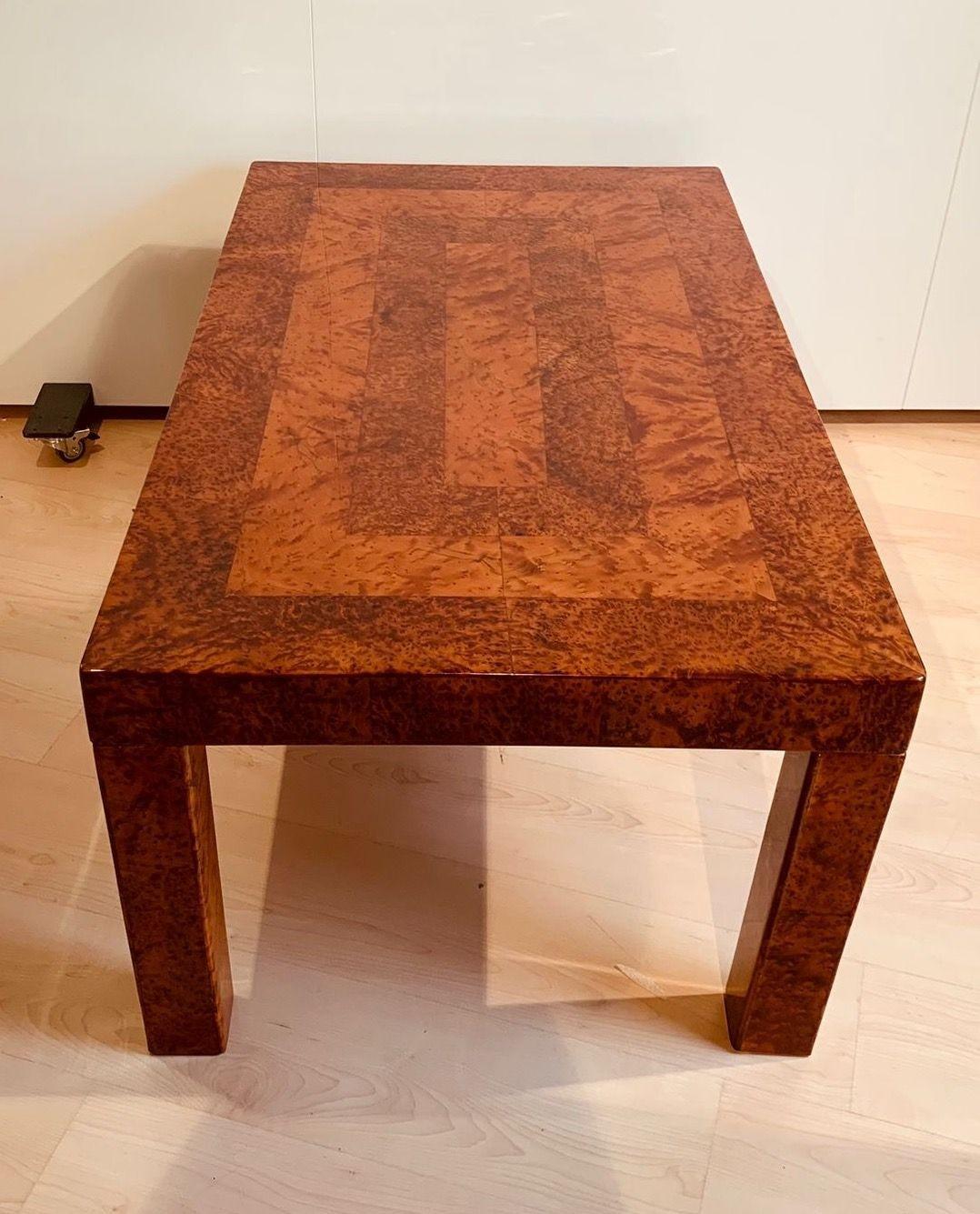 Table basse Art Déco, placage de loupe de thuya, laque, France circa 1930 en vente 6