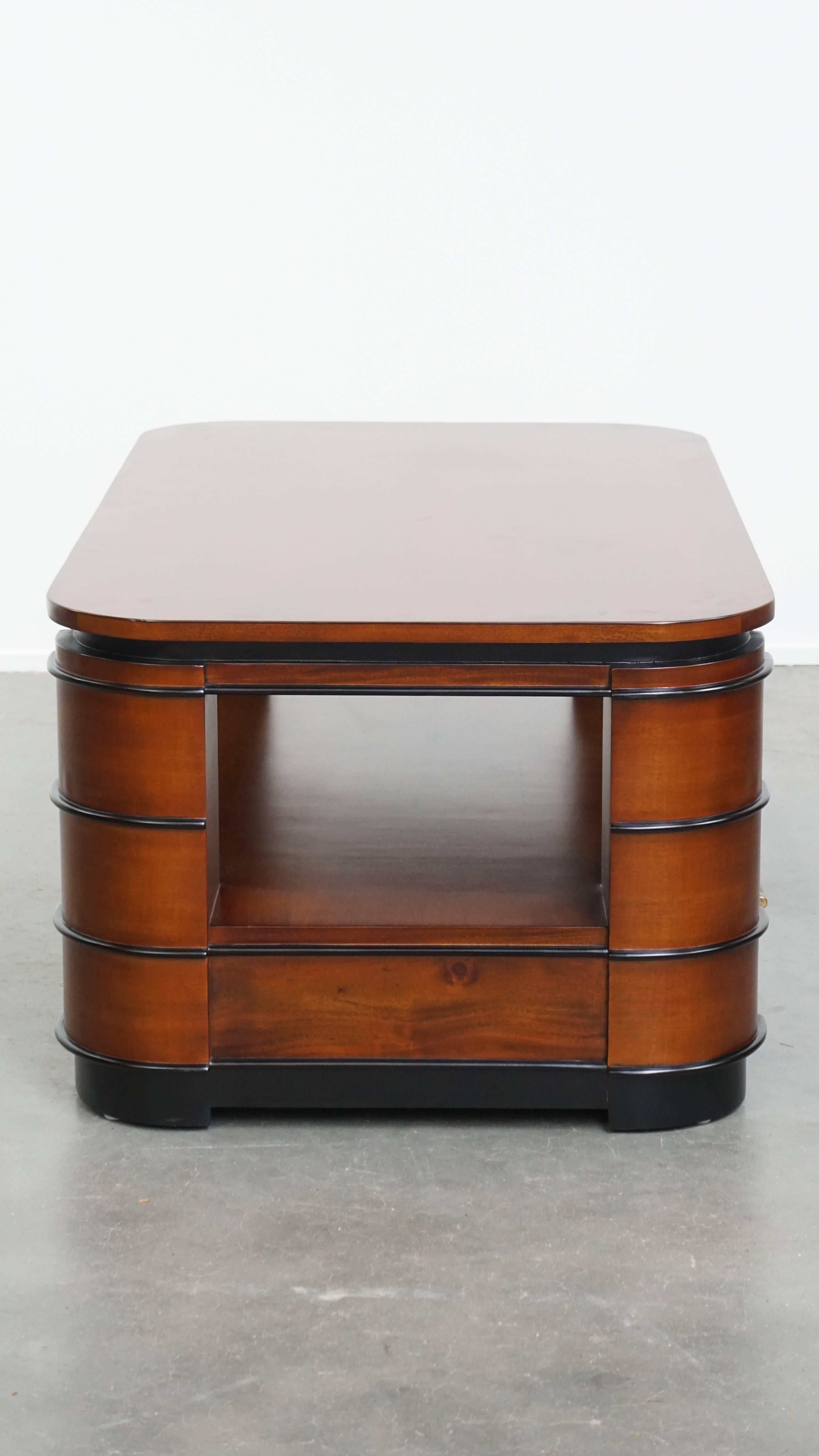 Art Deco coffee table with 4 drawers In condizioni buone in vendita a Harderwijk, NL