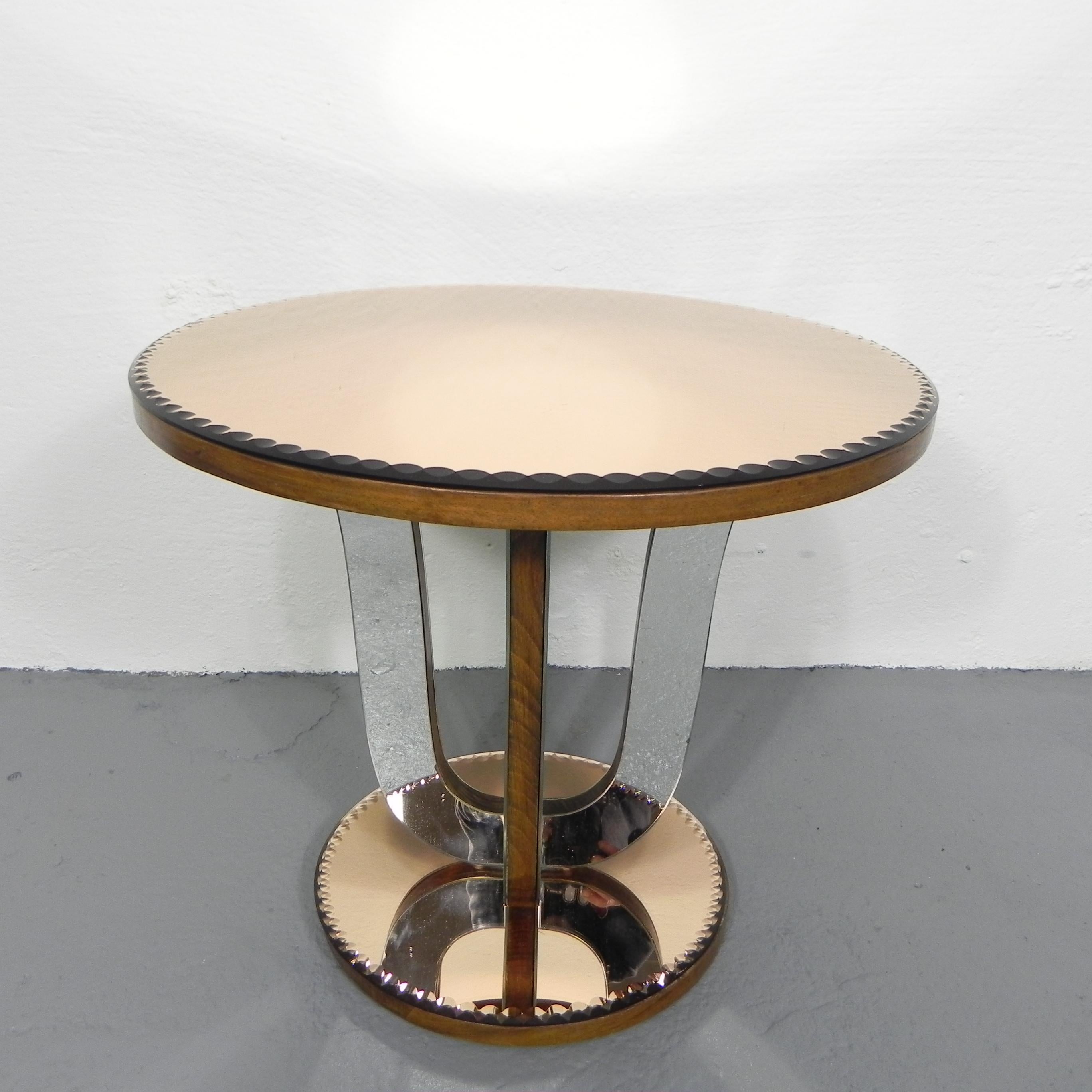 Mid-20th Century Art Deco coffee table with mirror glass and walnut veneer For Sale