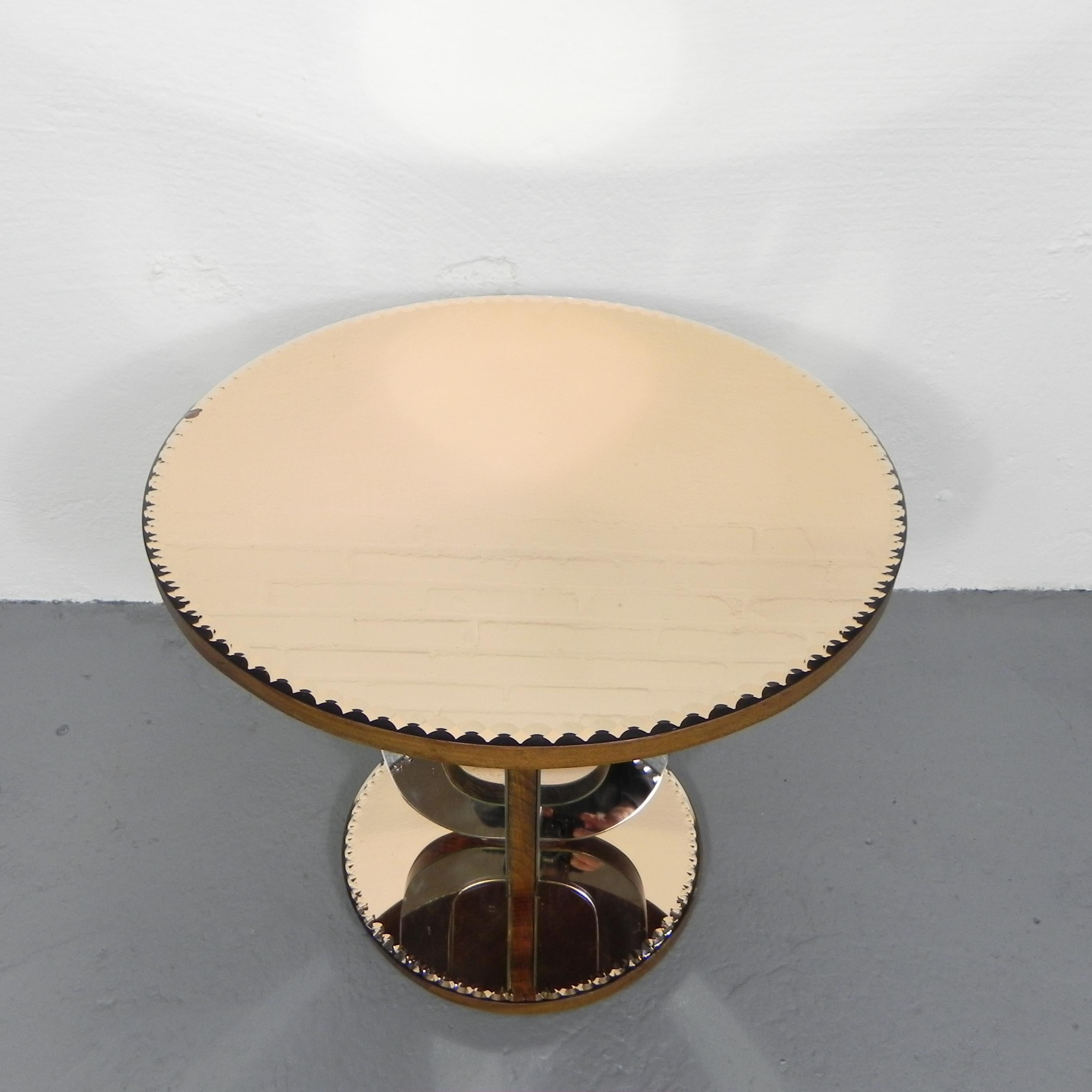 Glass Art Deco coffee table with mirror glass and walnut veneer For Sale