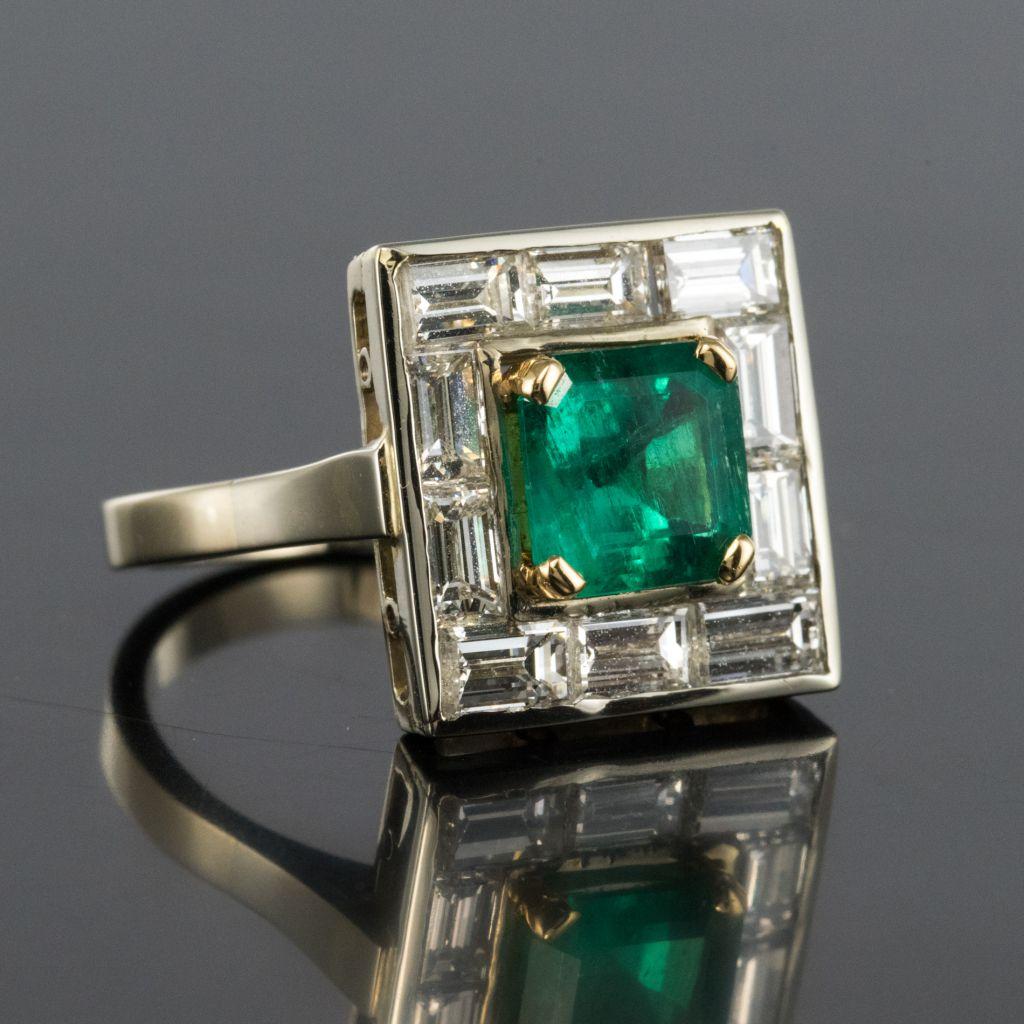 Art Deco Style Colombian Emerald And Baguette Diamond Ring For Sale 3
