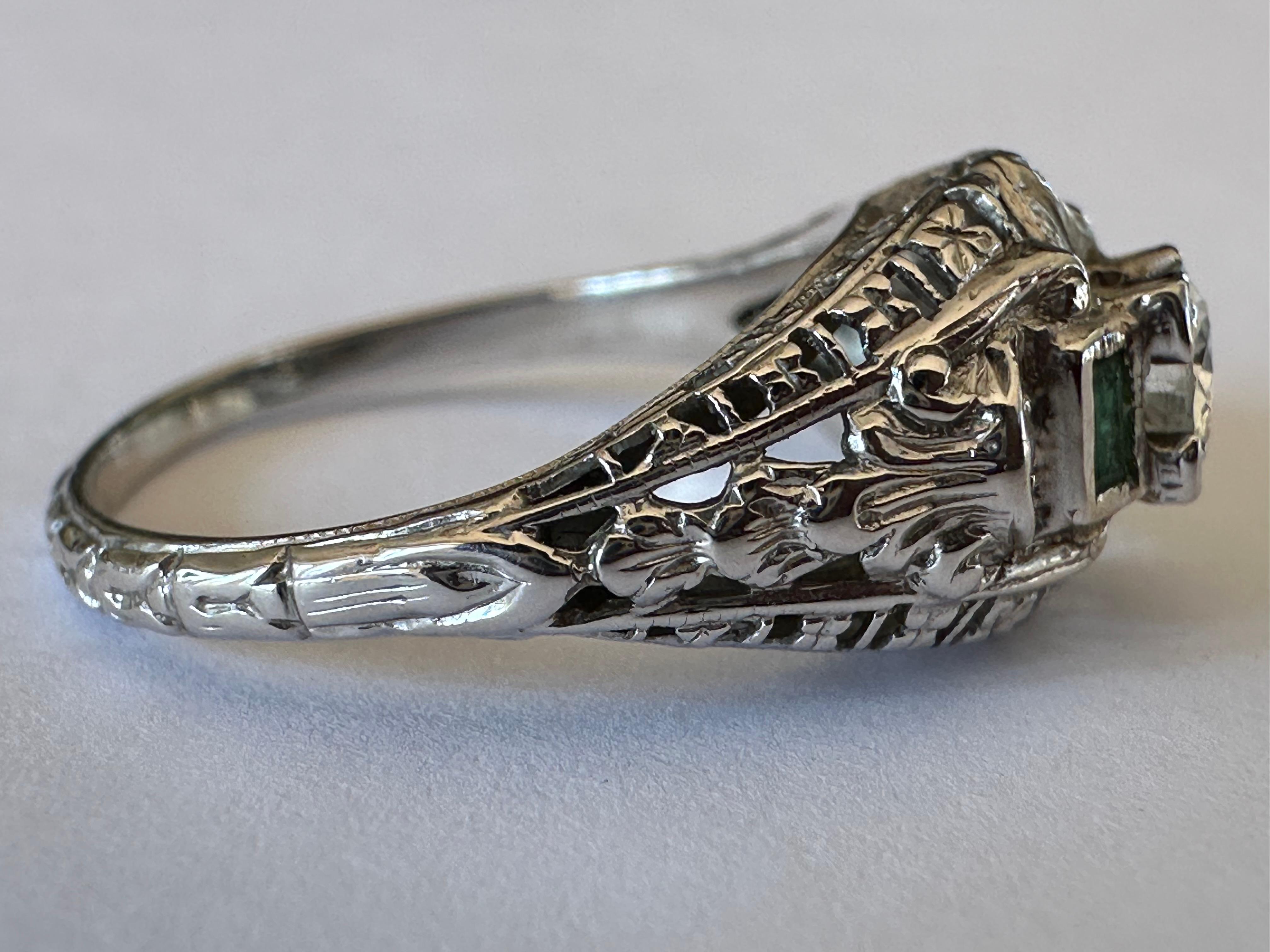 Filigraner kolumbianischer Art-Déco-Ring mit Smaragd und Diamant  im Angebot 2