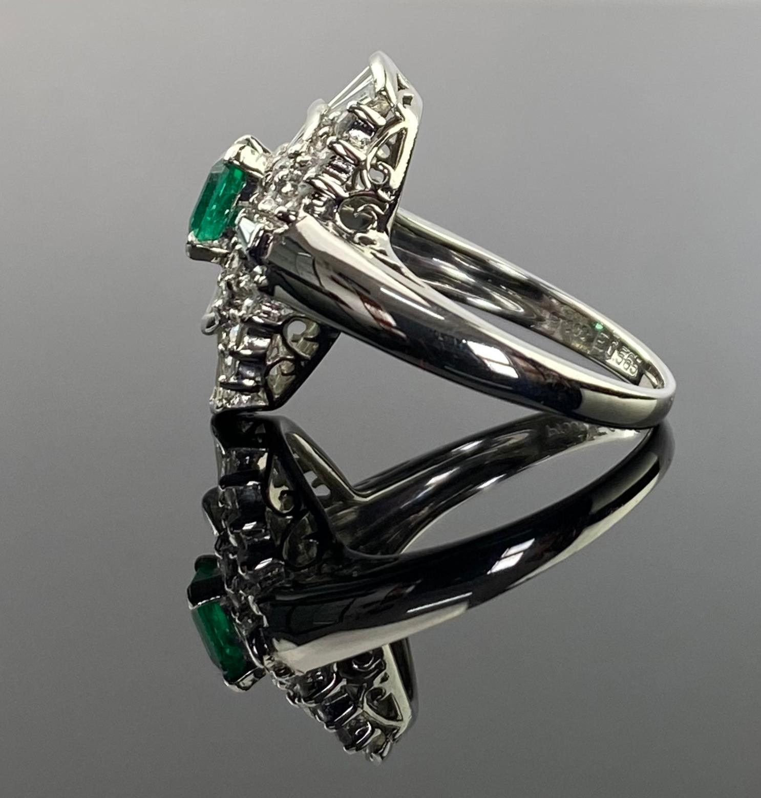 Emerald Cut Art Deco Colombian Emerald and Diamond Platinum Ring For Sale