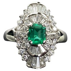 Art Deco Colombian Emerald and Diamond Platinum Ring