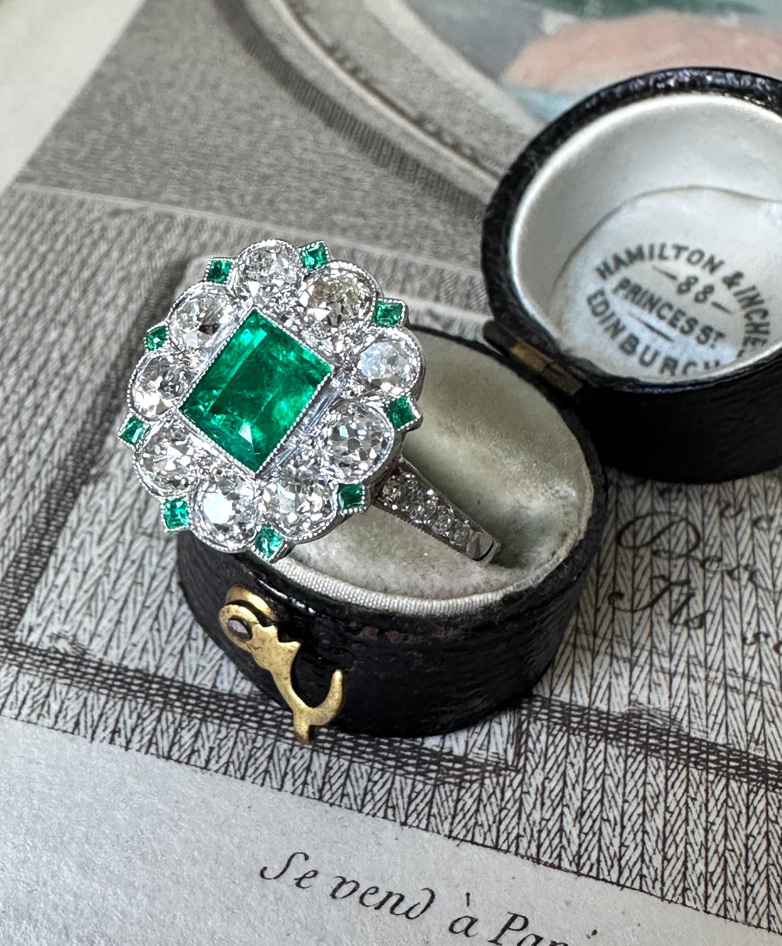 Art Deco Colombian Emerald and Diamond RIng - AGL Insignificant Treatment In Good Condition For Sale In Hummelstown, PA