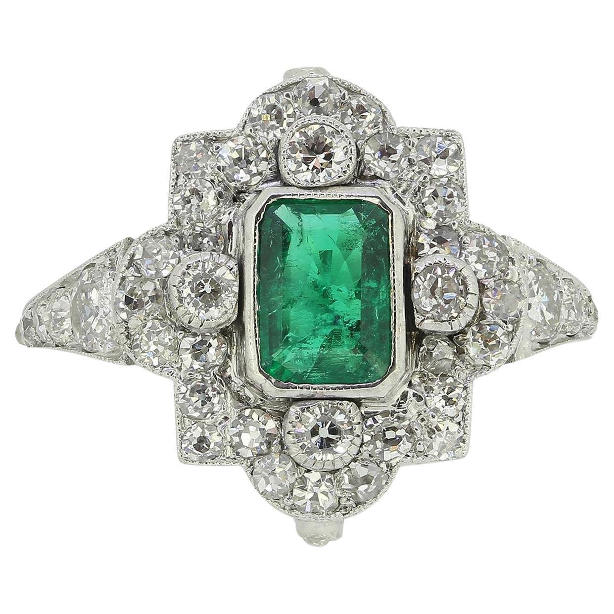 Art Deco Colombian Emerald and Diamond Ring For Sale