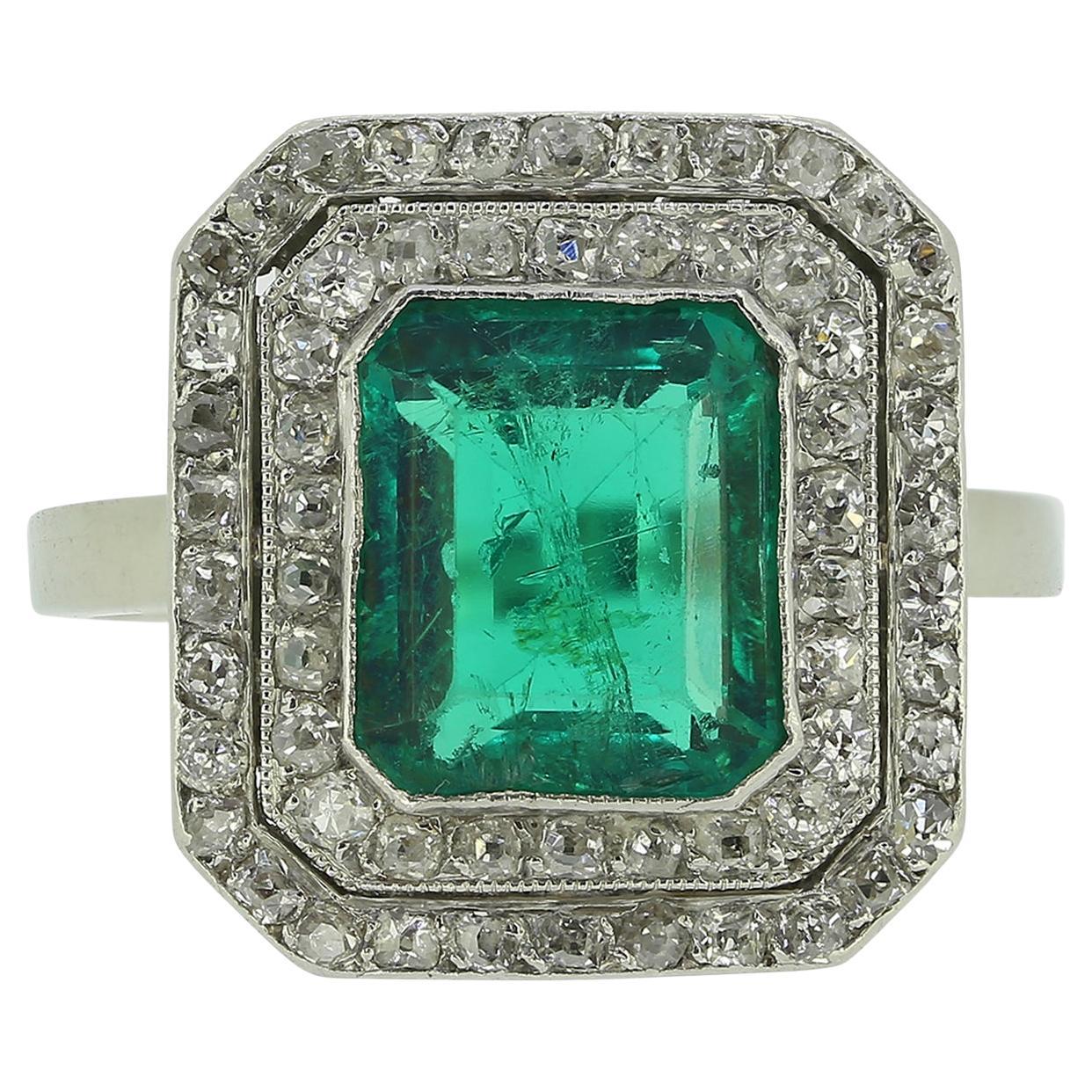 Anello Art Deco con smeraldo colombiano e diamante