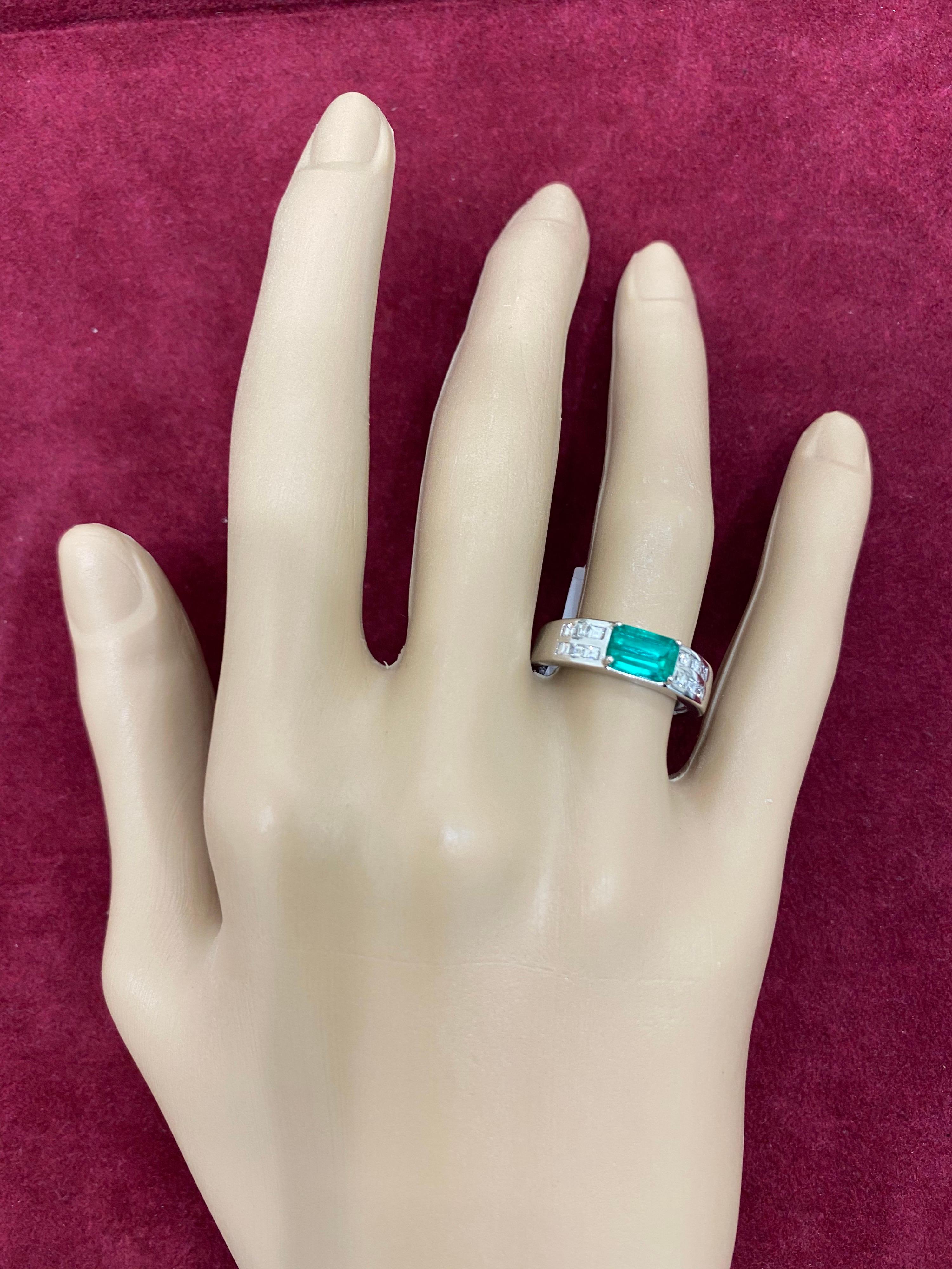 Art Deco Colombian Emerald Diamond Gold Ring 5