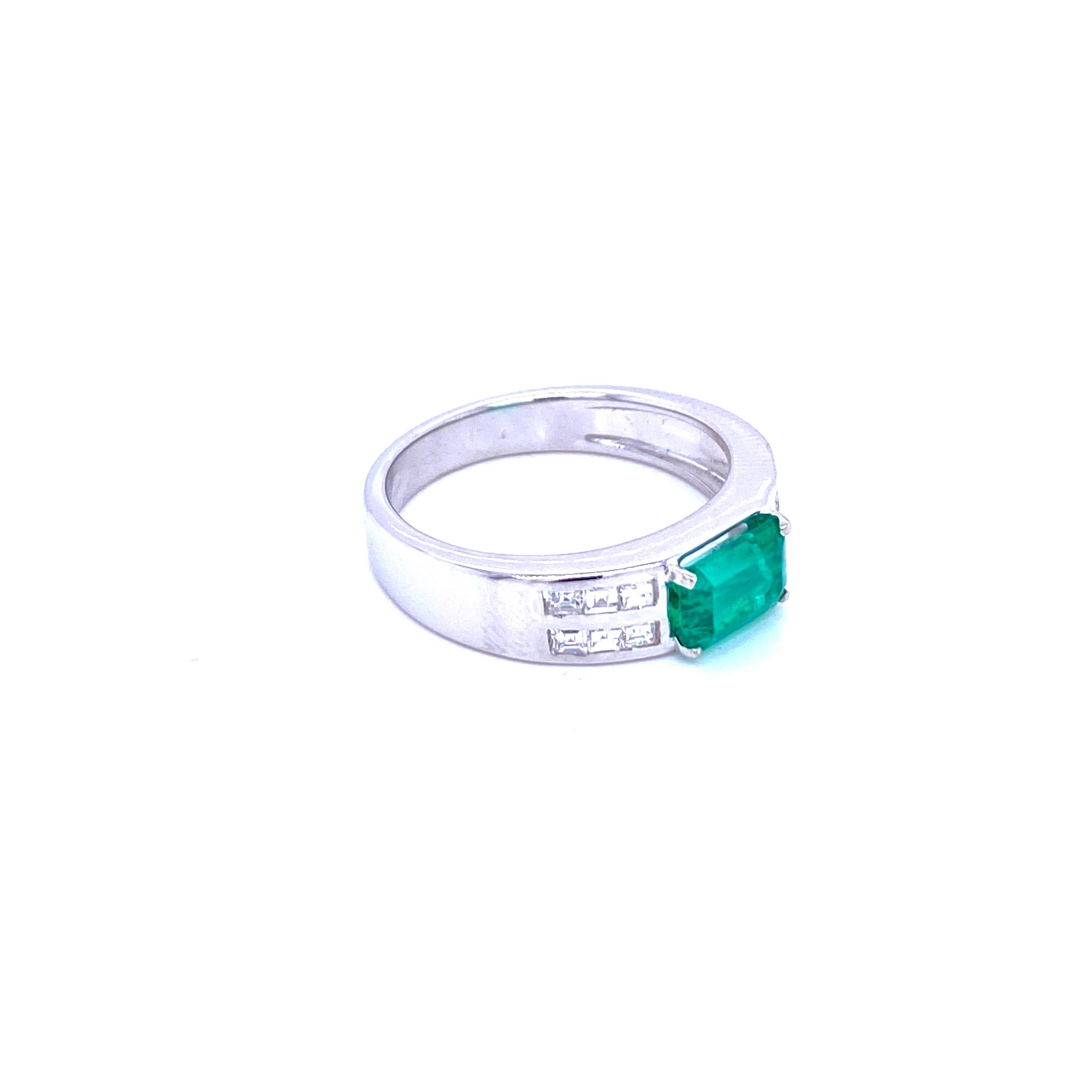 Art Deco Colombian Emerald Diamond Gold Ring 1