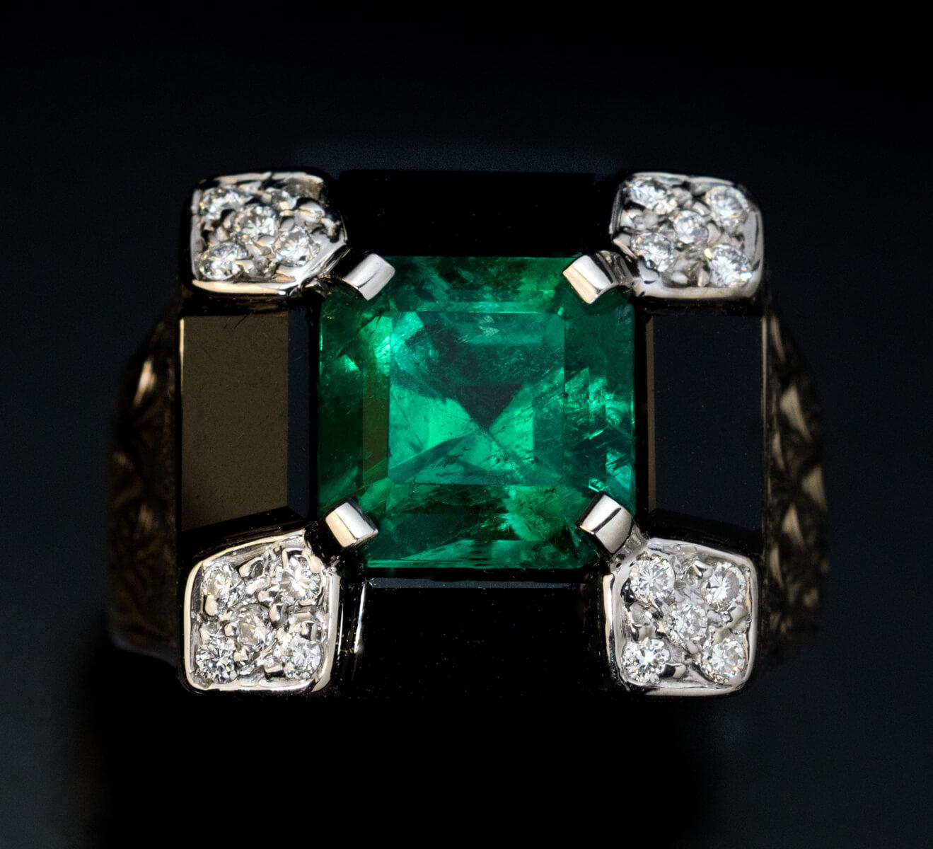 Square Cut Art Deco Colombian Emerald Diamond Onyx Cocktail Ring For Sale