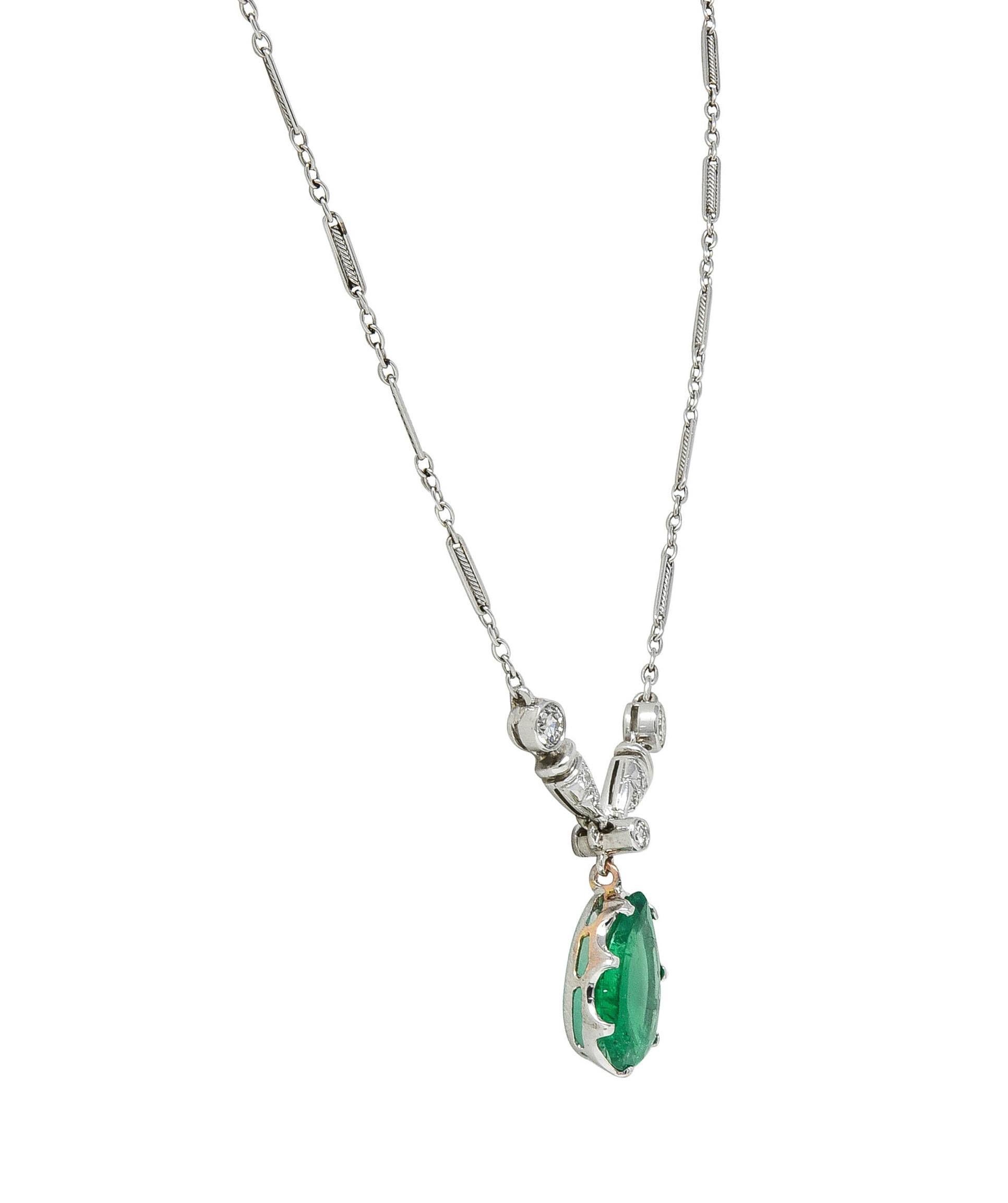 Art Deco Colombian Emerald Diamond Platinum 18 Karat Gold Vintage Drop Necklace For Sale 1