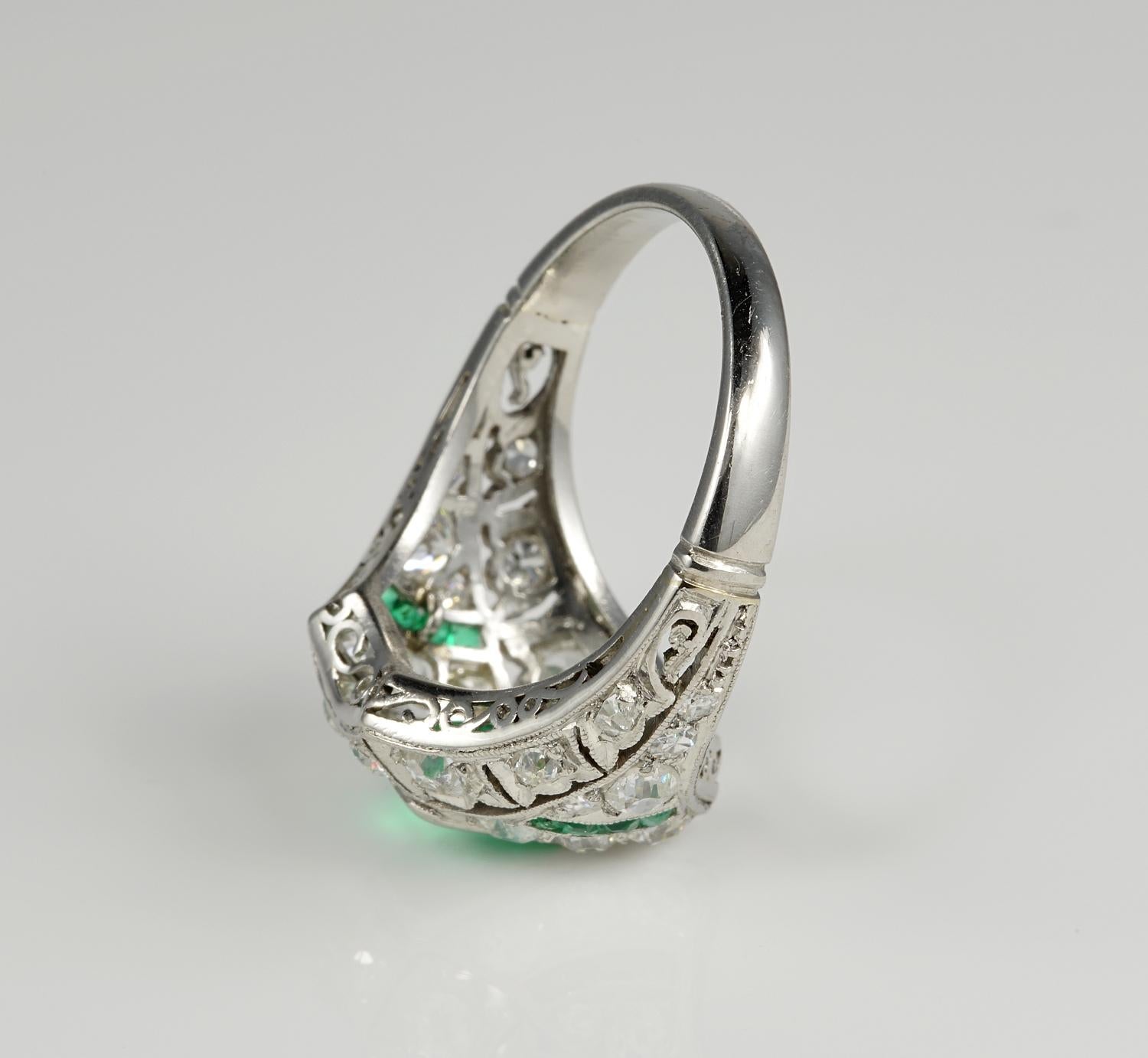 Art Deco Colombian Emerald Diamond Platinum Rare Ring For Sale 1