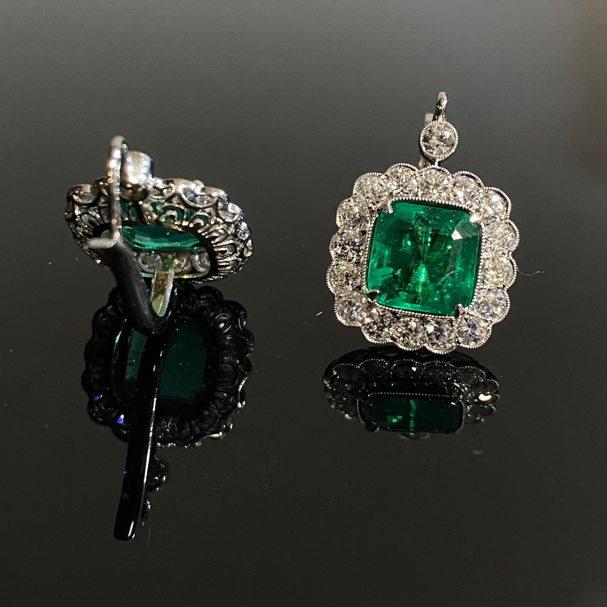Art Deco 20th Century Colombian Emerald Old Cut Diamond Cluster Earrings Platinum Signed