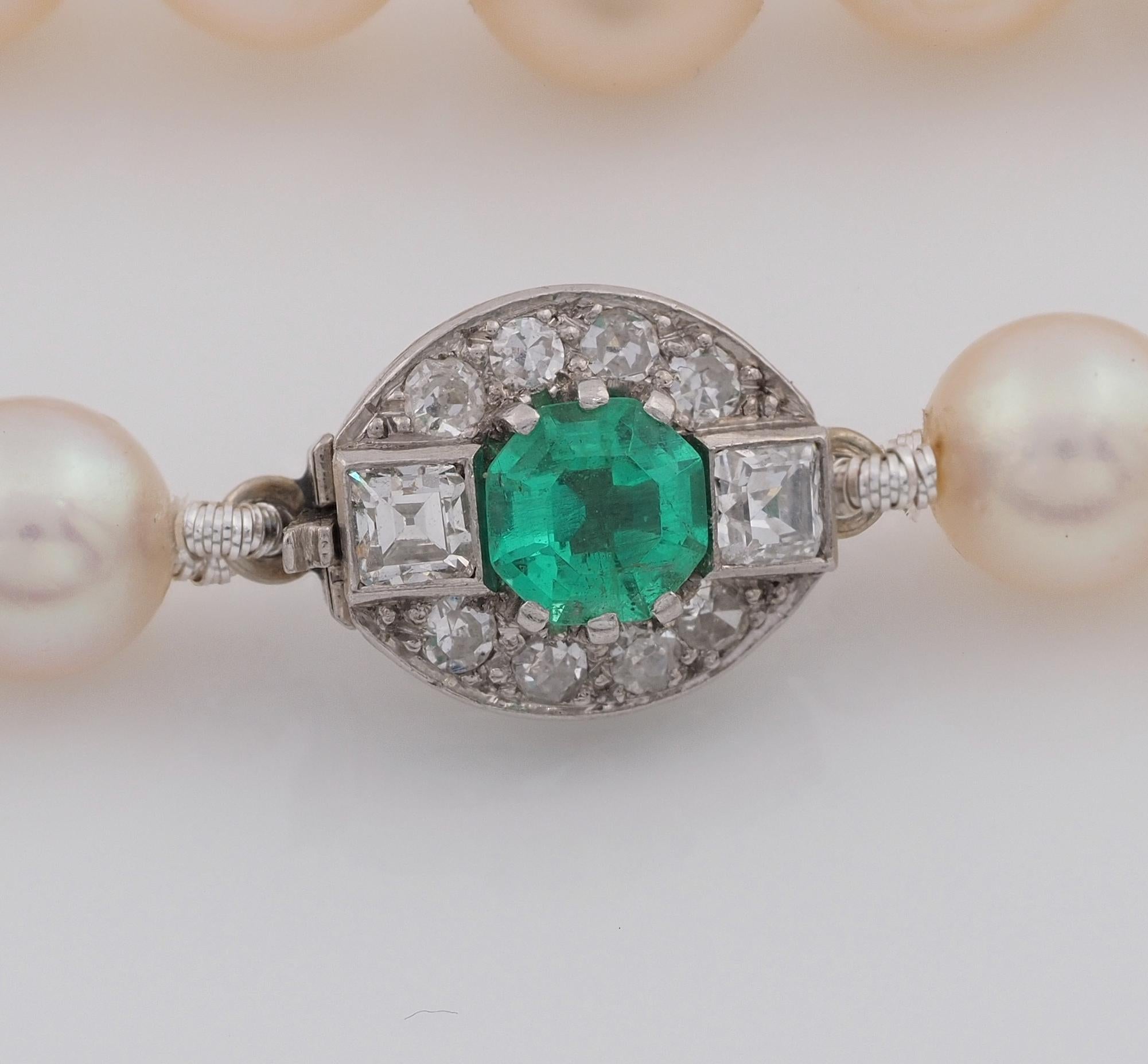 Emerald Cut Art Deco Colombian Emerald Platinum Diamond Single Pearl Strand For Sale