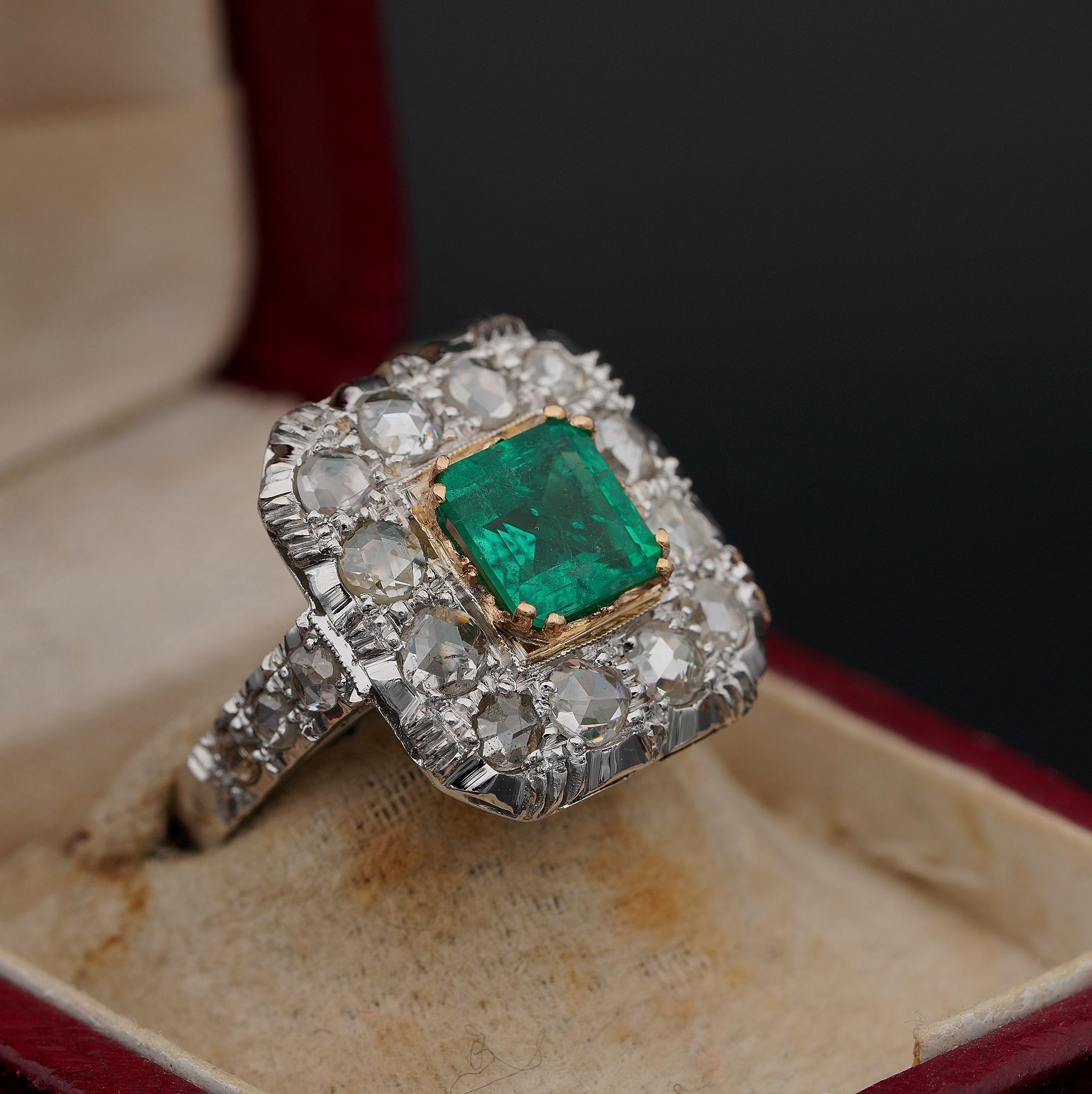 Ever Green
Charmingful early Art Deco Emerald & Diamond ring, unusually set with bright white rose cut Diamonds
Hand crafted of solid 18 KT white gold, tested
1920 ca
Designed with a classy rectangular cluster head with a low profile
Centred by a