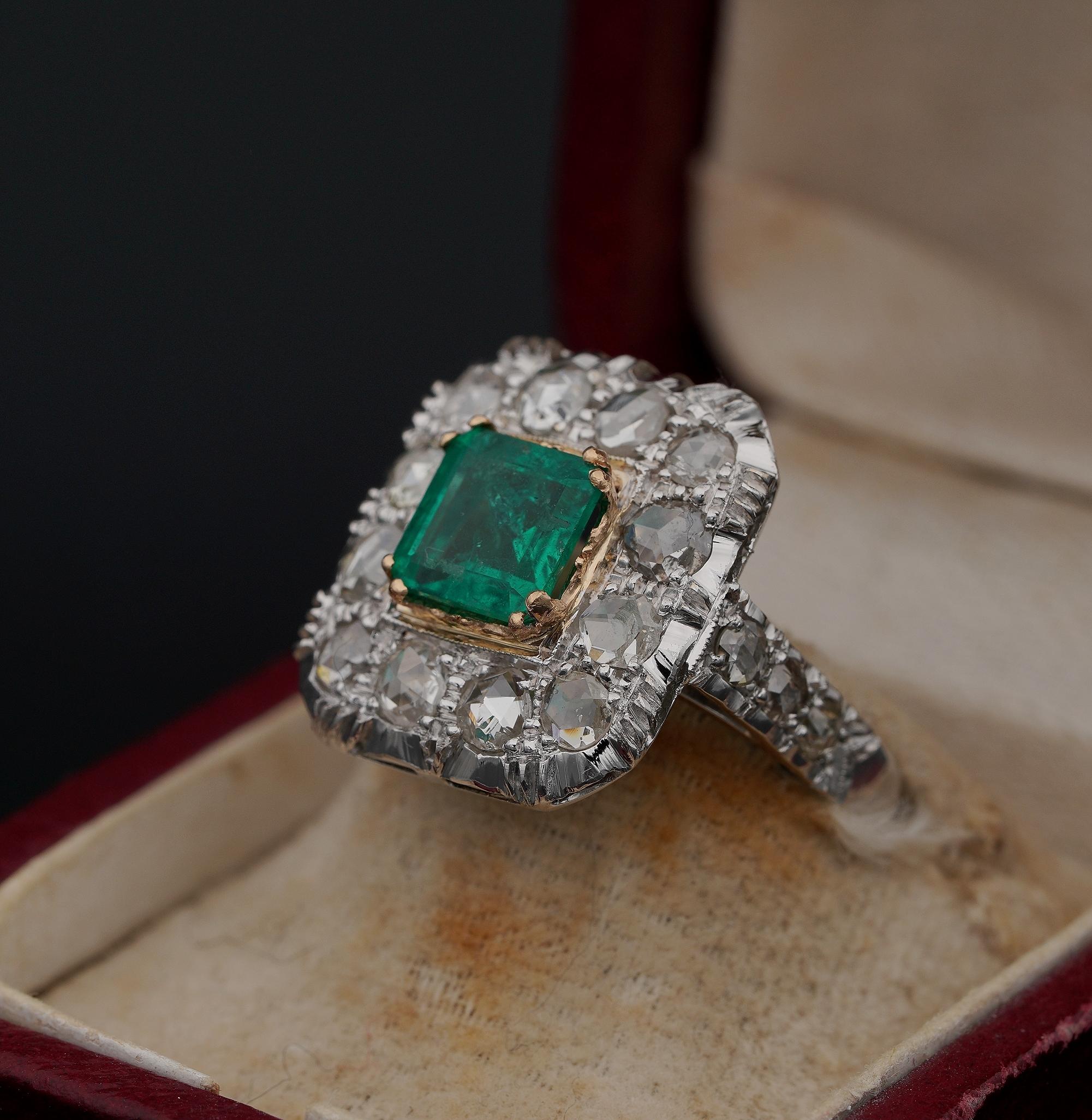 Art Deco Colombian Emerald Rose Cut Diamond ring In Good Condition For Sale In Napoli, IT