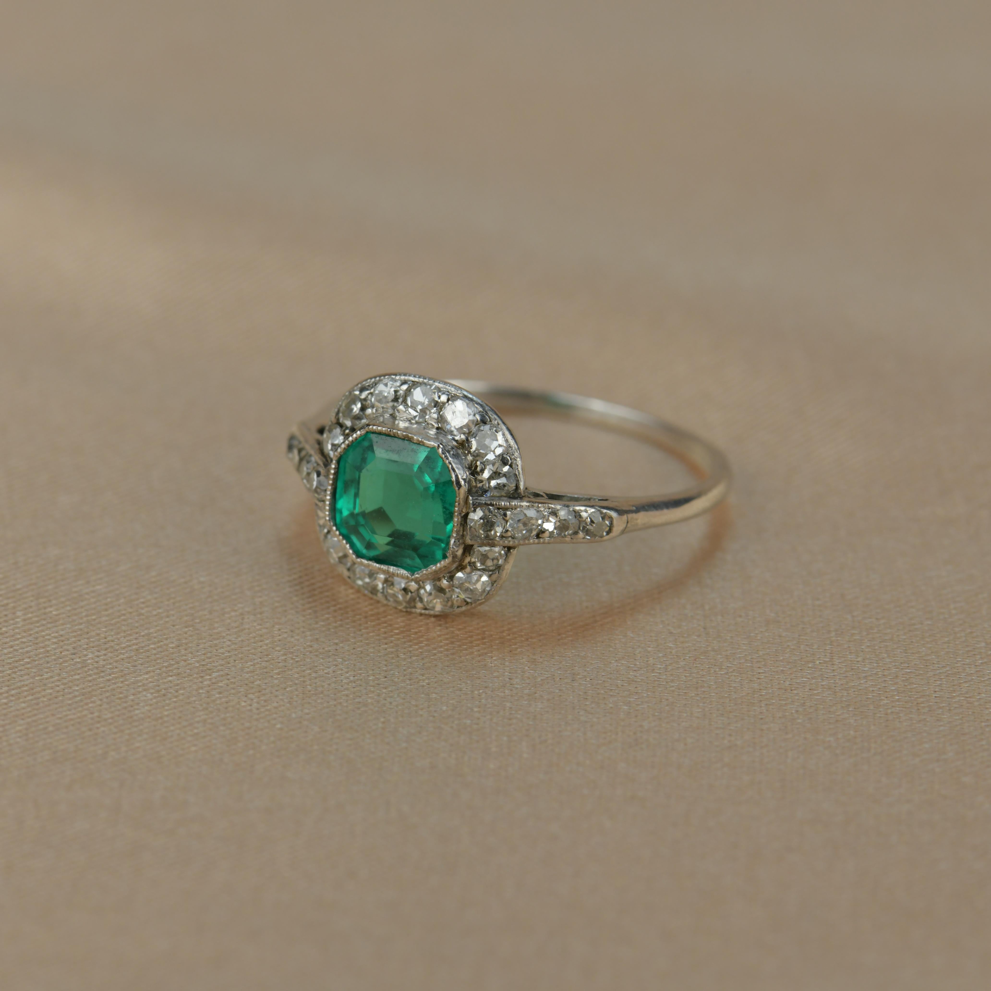 Square Cut Art Deco Colombian Insignificant Emerald Diamond Engagement Ring For Sale