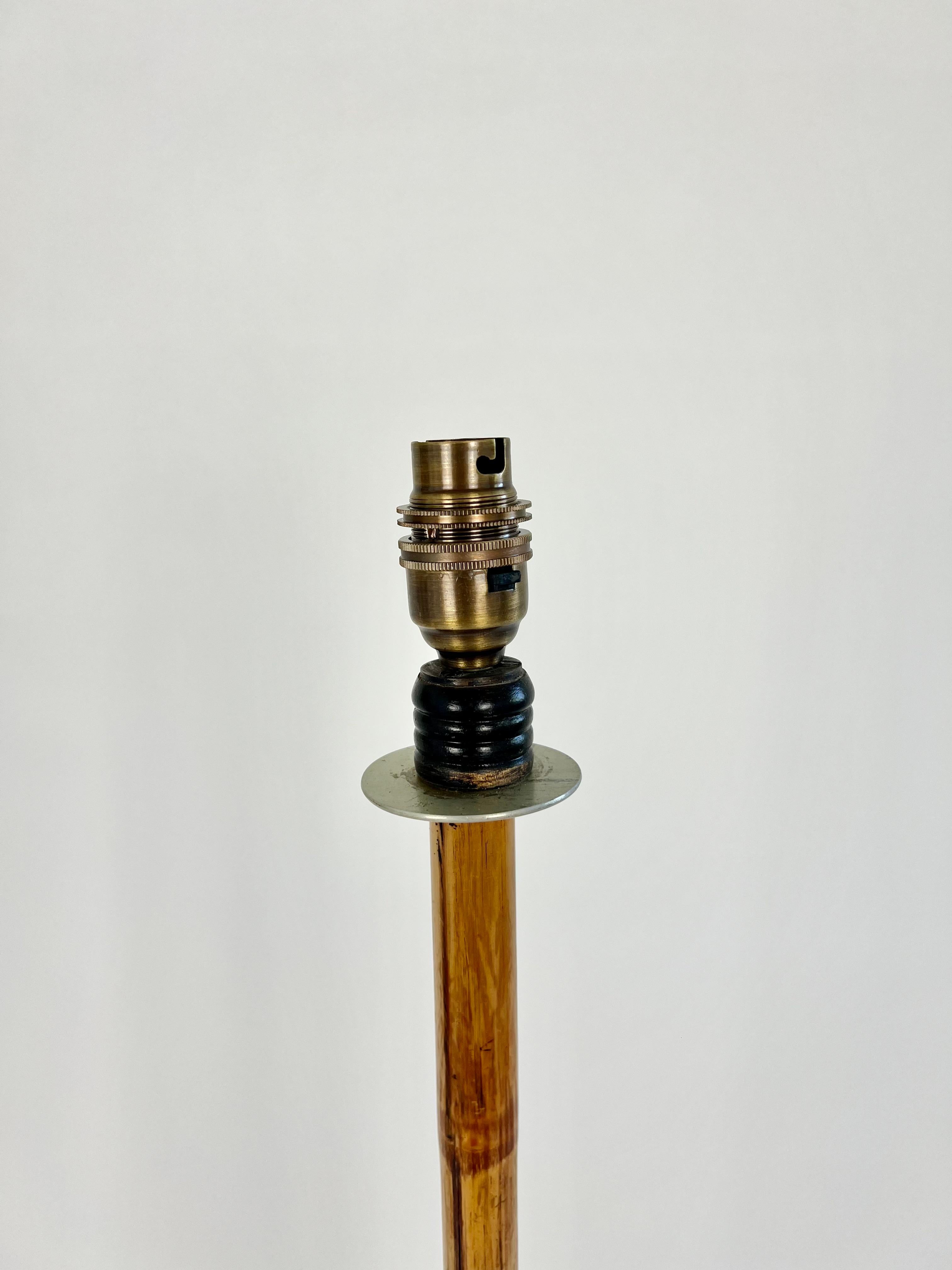 Lámparas de pie de bambú de estilo colonial art déco, Inglaterra principios del siglo XX Bambú en venta