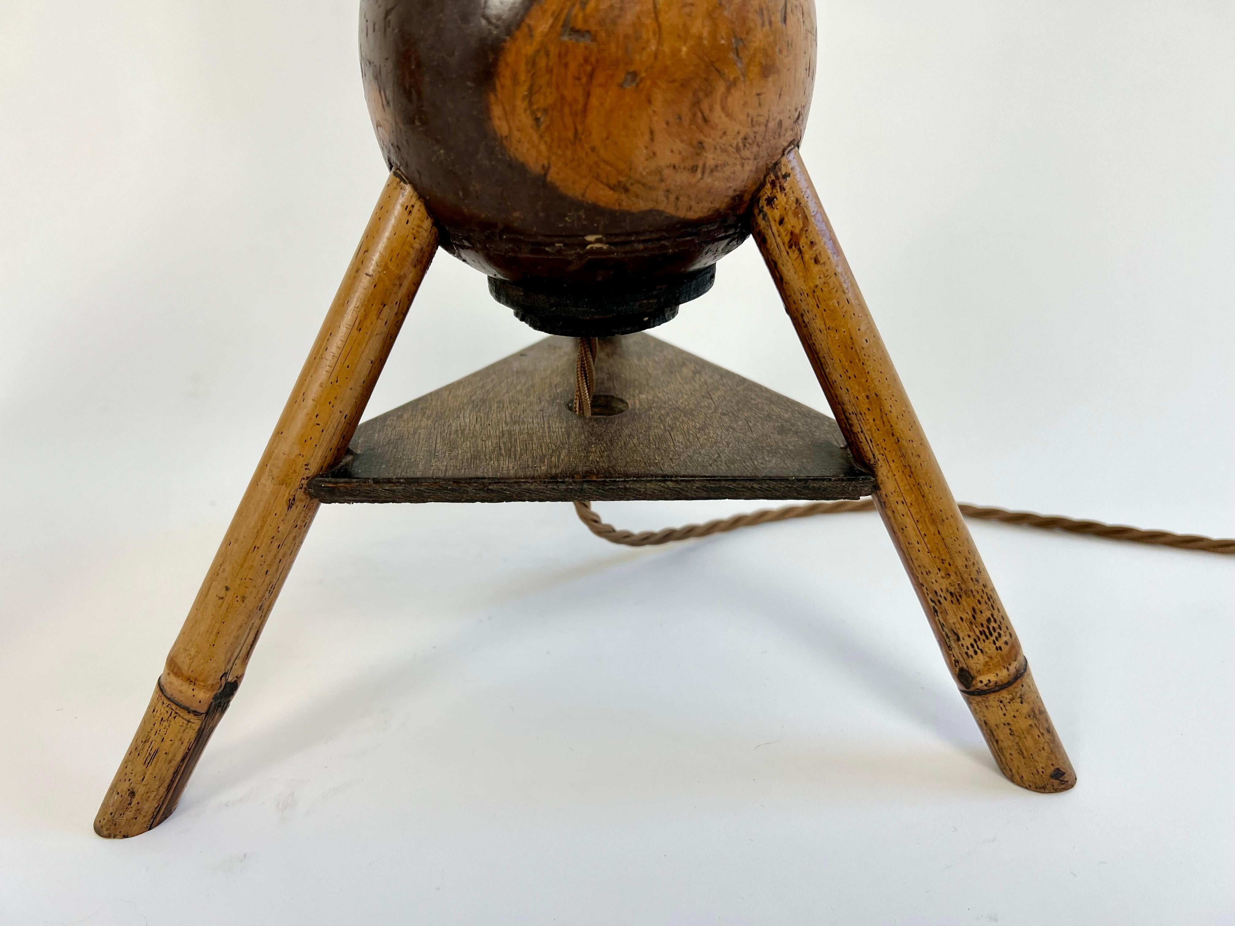 Lámparas de pie de bambú de estilo colonial art déco, Inglaterra principios del siglo XX en venta 2