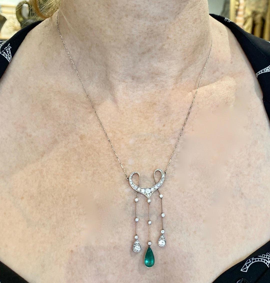 Art Deco Columbian Emerald and Diamond Necklace In Good Condition In New Orleans, LA