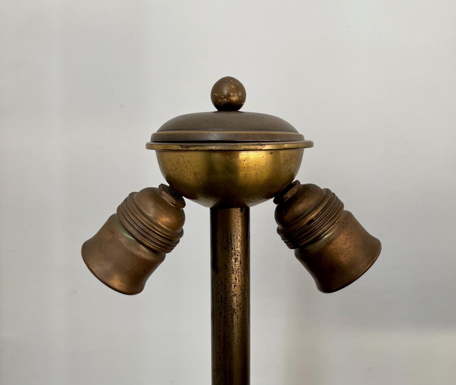 Art Deco Column Table Lamp For Sale 1