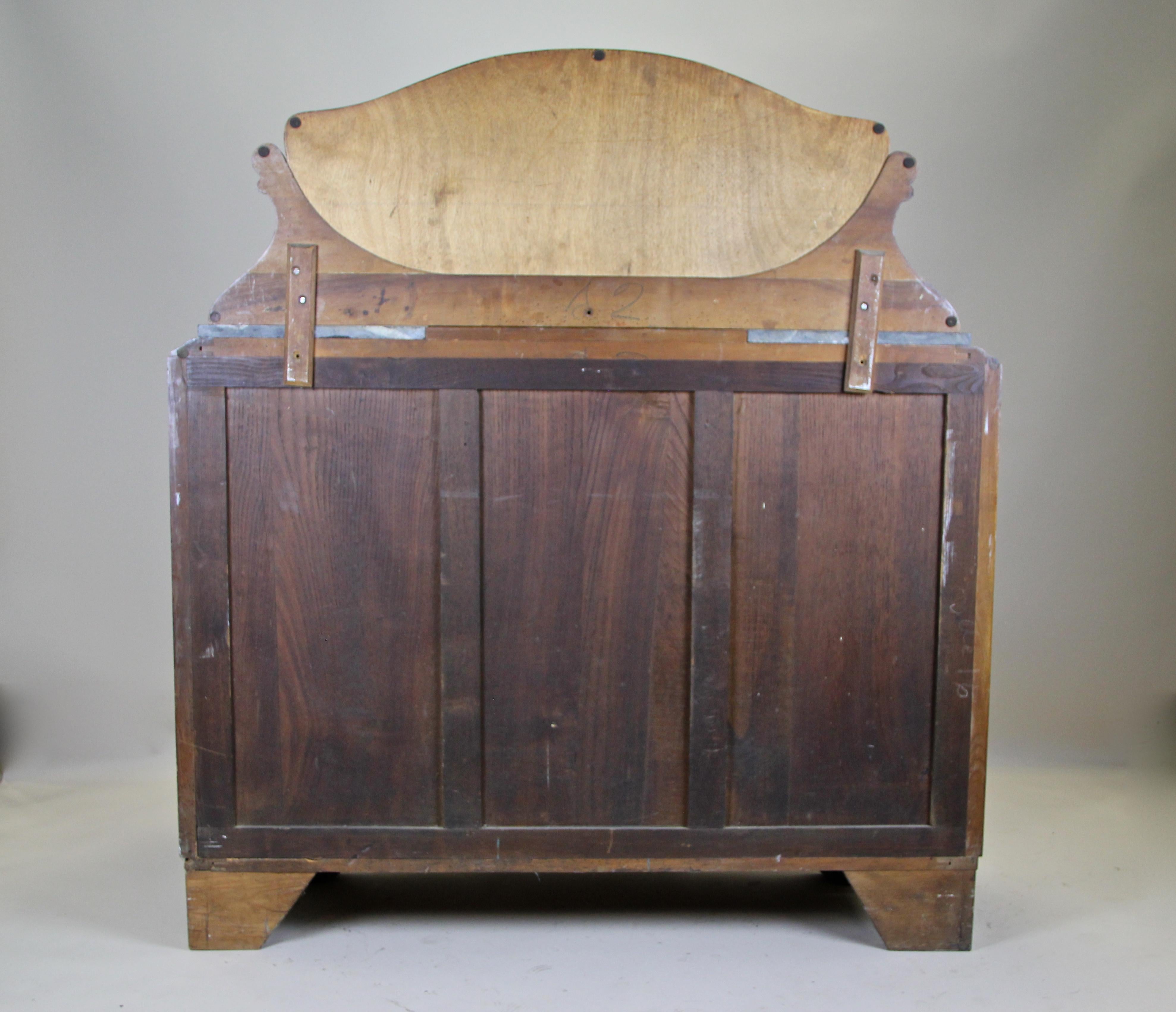 Art Deco Commode Buffet Hand Carved, France, circa 1925 11
