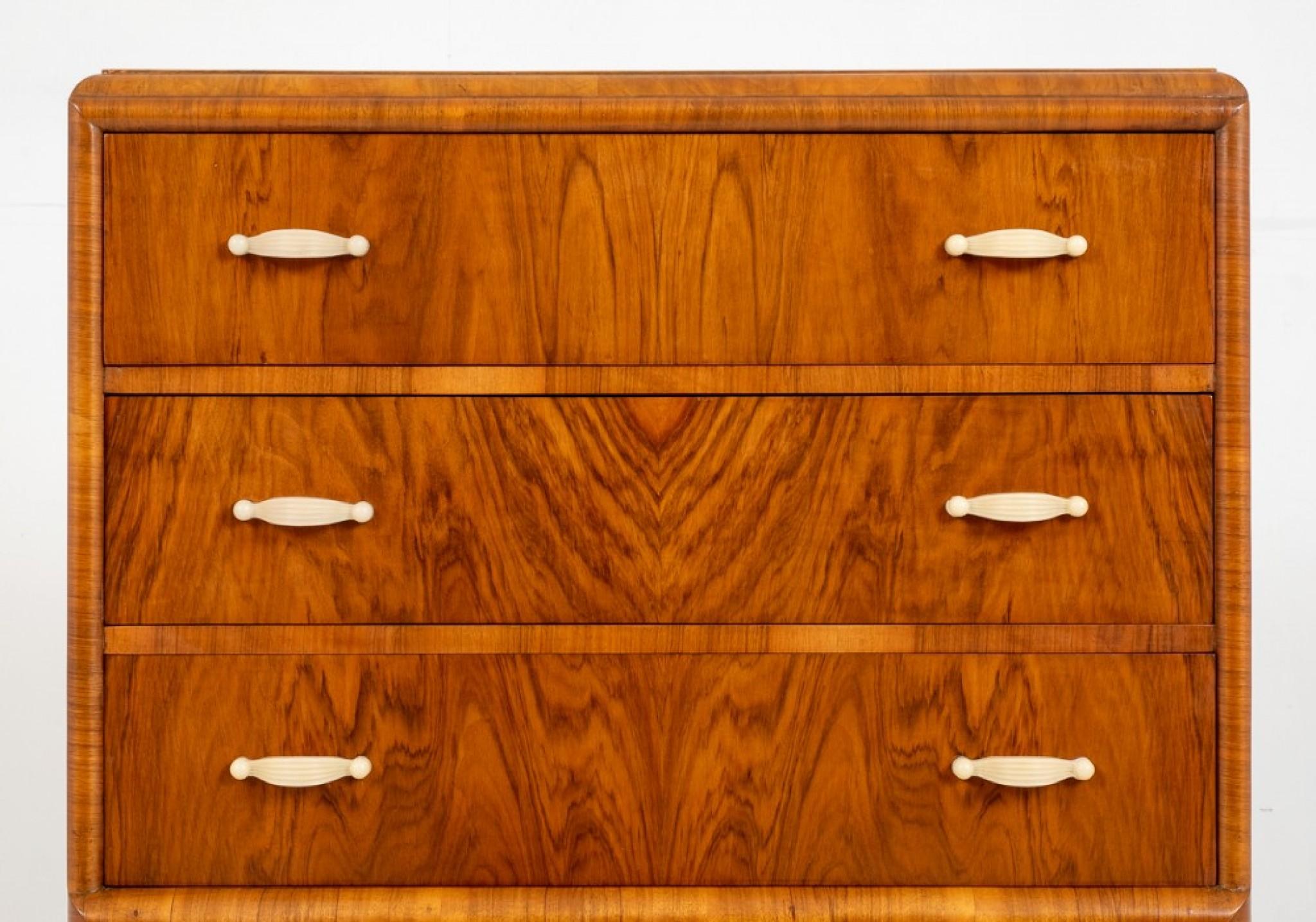 Art Deco Compactum, Vintage-Schrankkommode aus den 1930er Jahren (Walnuss) im Angebot