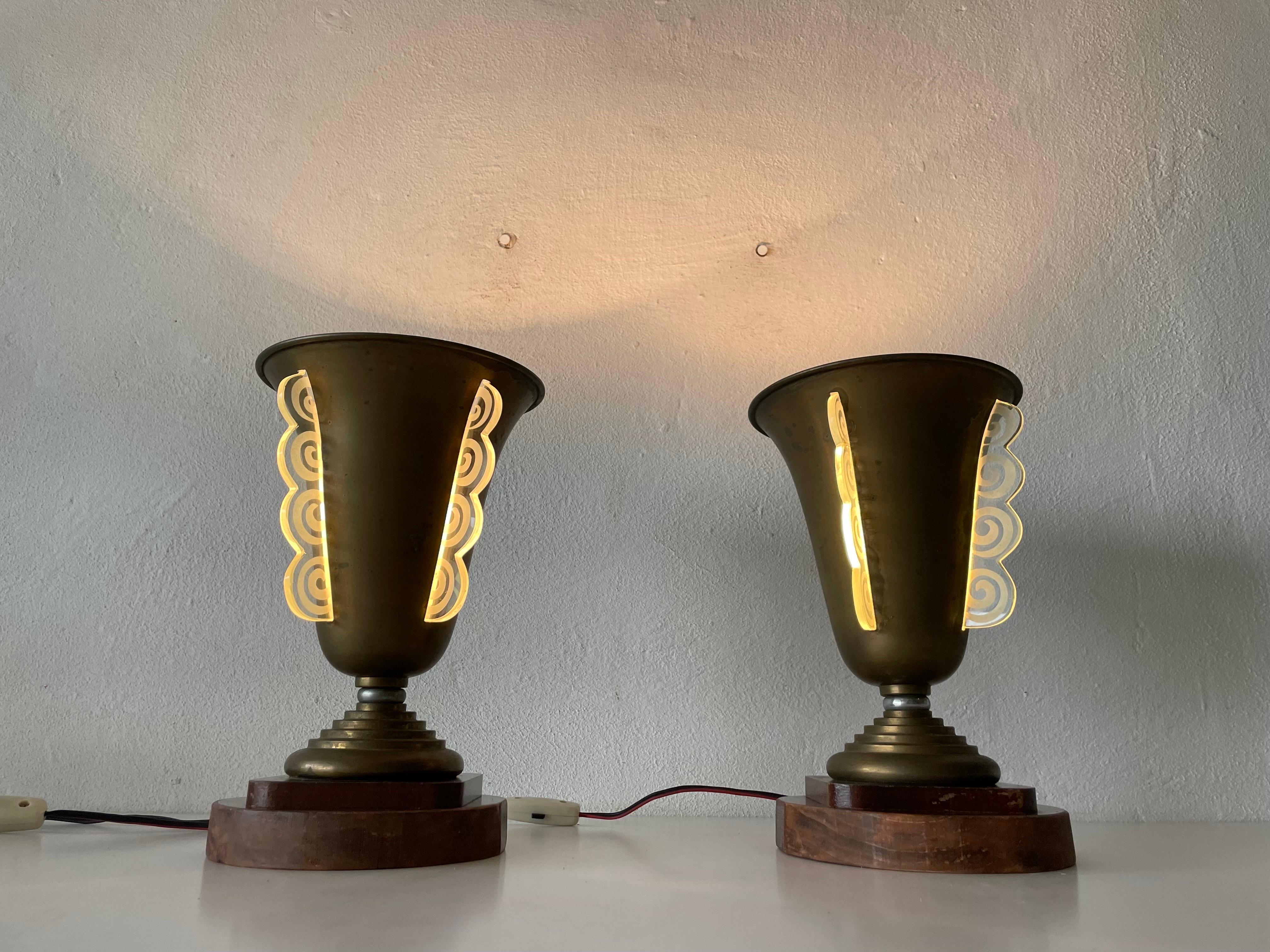 Art Deco Conic Design Pair of Table Lamps by Mazda, 1940s, France For Sale 5