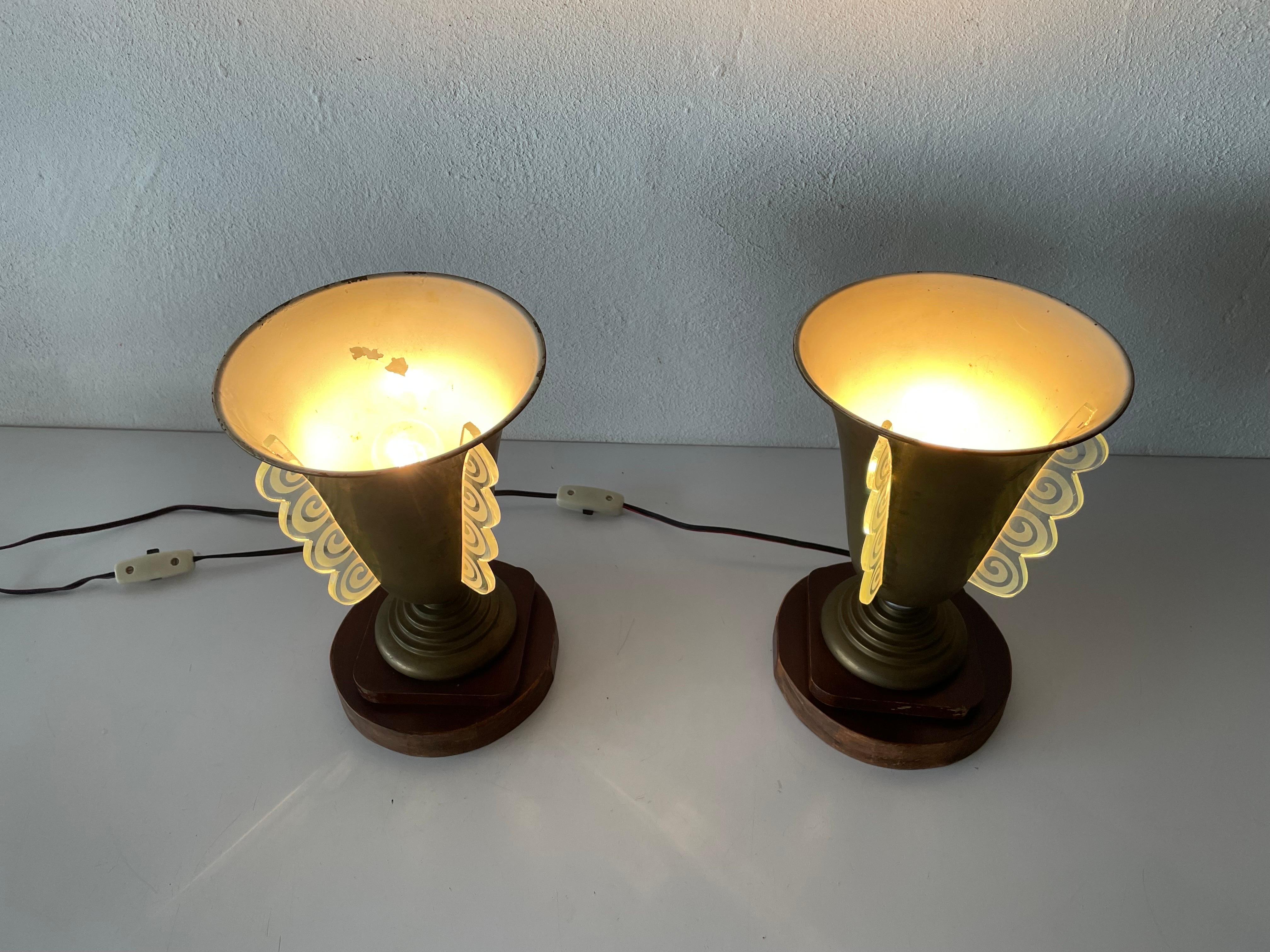 Art Deco Conic Design Pair of Table Lamps by Mazda, 1940s, France For Sale 11
