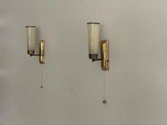 Appliques Art Déco en verre opalin conique et laiton, années 1940, Allemagne