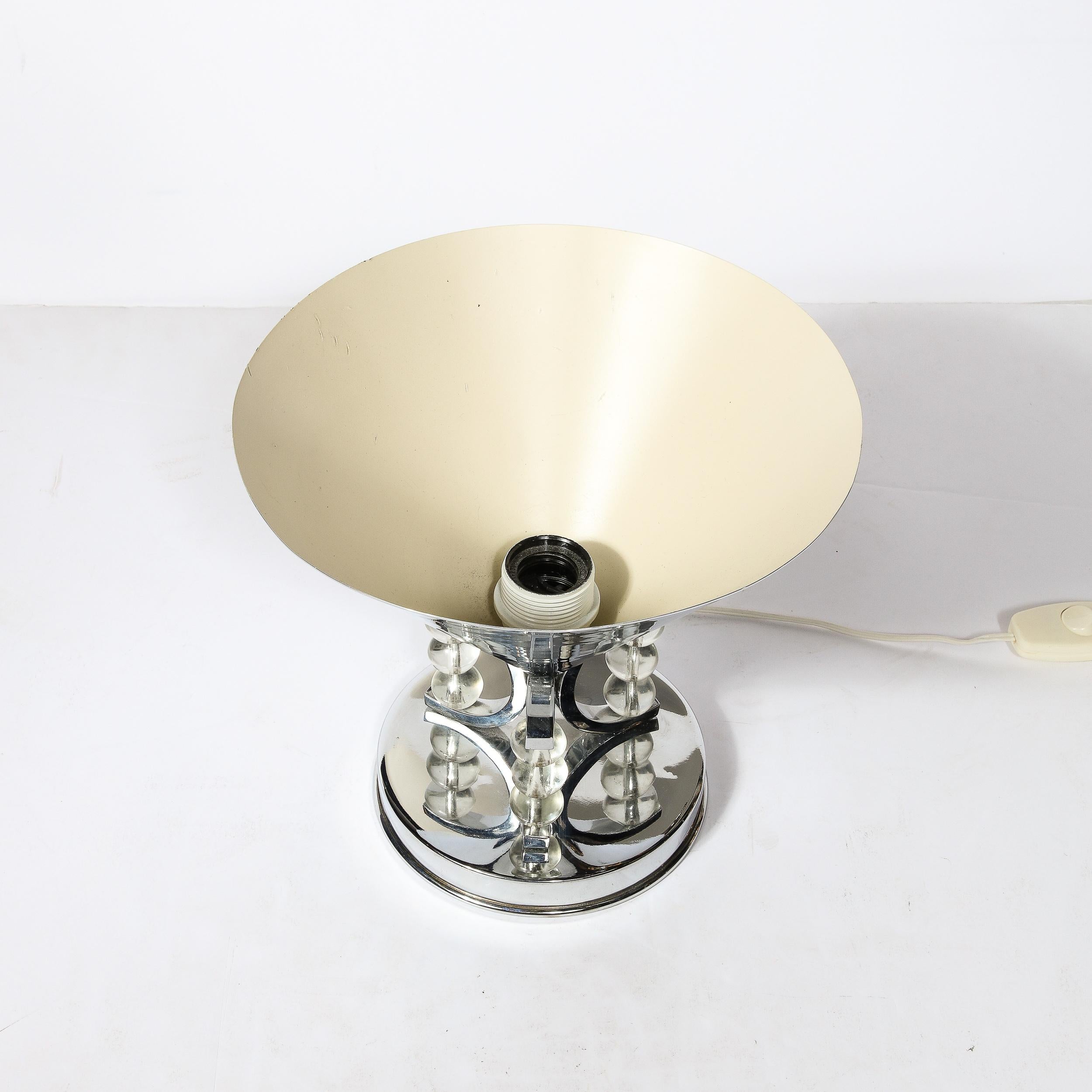 Lampe de bureau conique Art Déco en chrome avec détails en forme de boule de verre empilée en vente 3