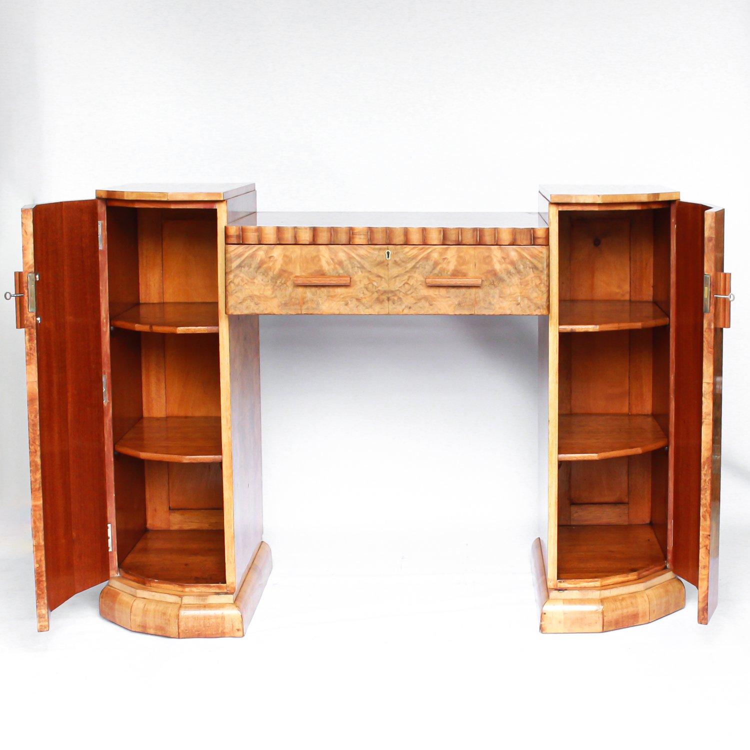 Art Deco Console Sideboard by Hille Burr Walnut Veneer London England Circa 1930 In Good Condition In Forest Row, East Sussex