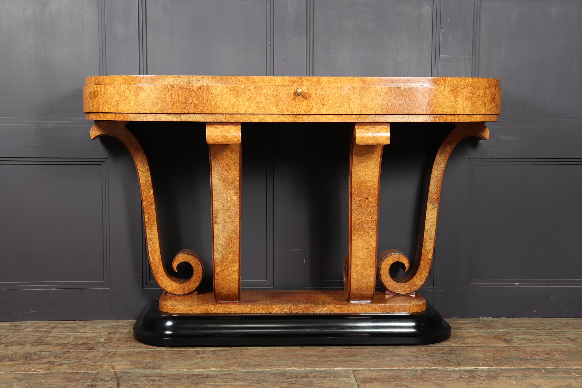 Early 20th Century Art Deco Console Table in Amboyna 1925