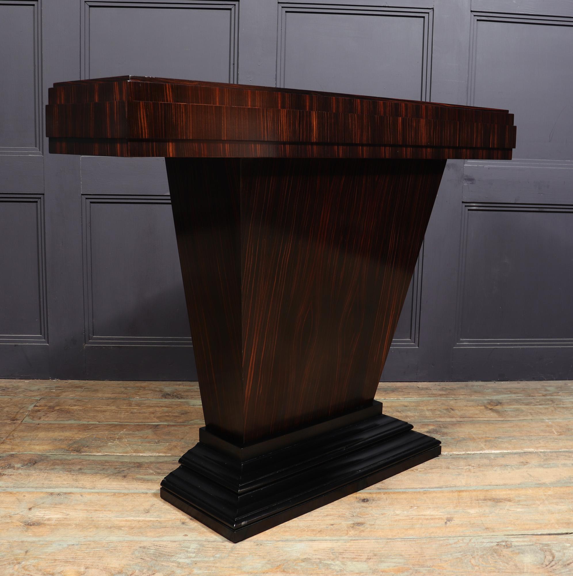 Art Deco Console Table in Macassar Ebony by Thomas London For Sale 9