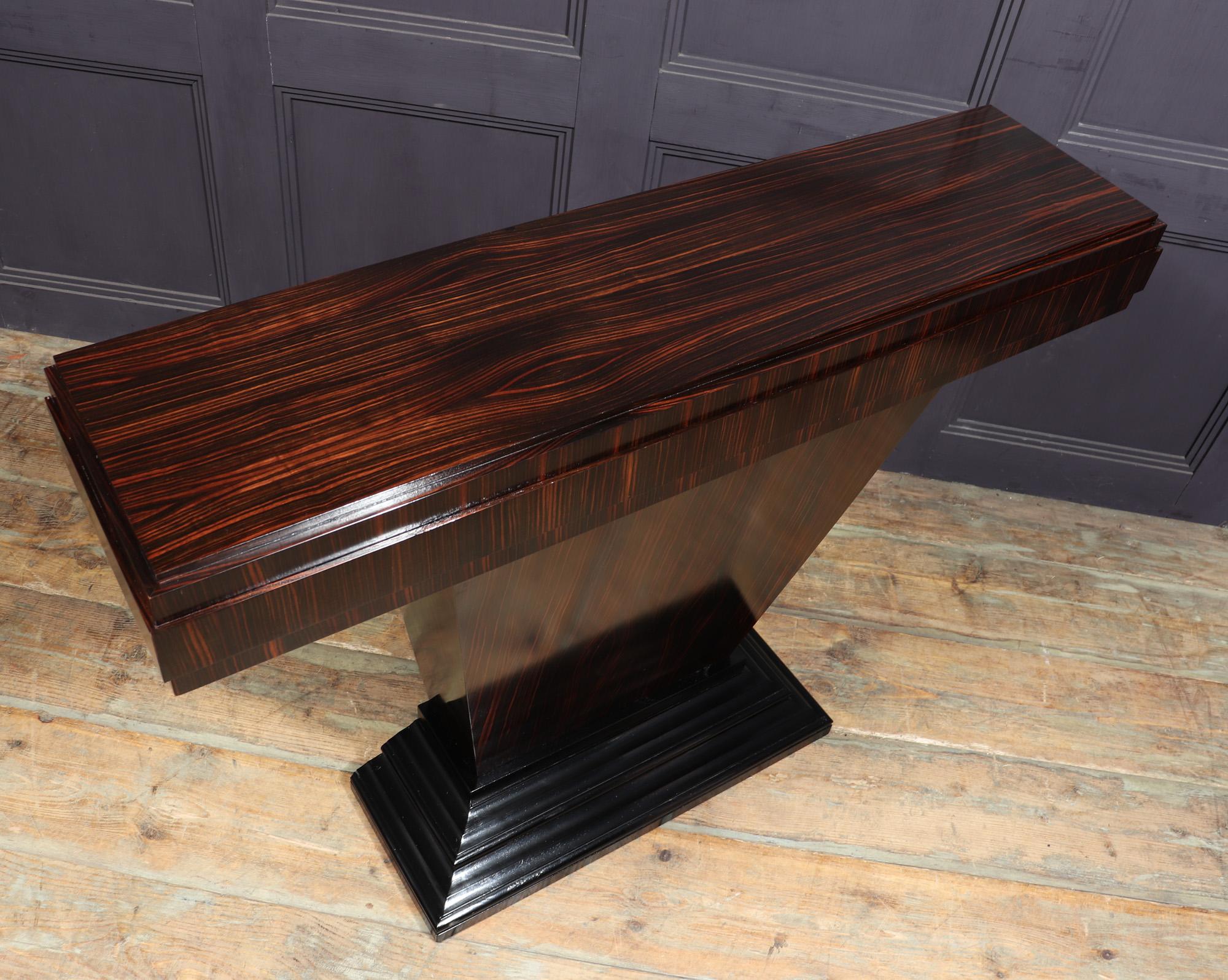 Art Deco Console Table in Macassar Ebony by Thomas London For Sale 10