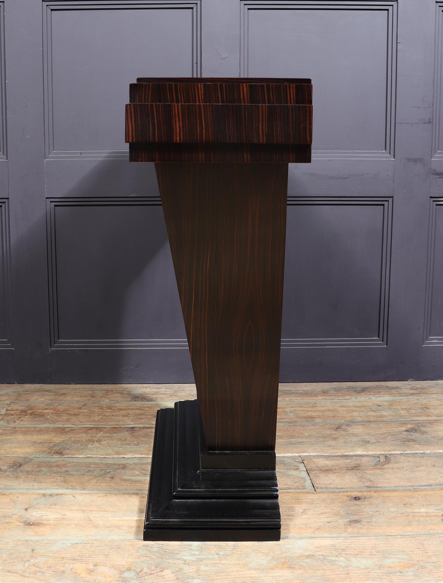 Art Deco Console Table in Macassar Ebony by Thomas London In New Condition For Sale In Paddock Wood Tonbridge, GB