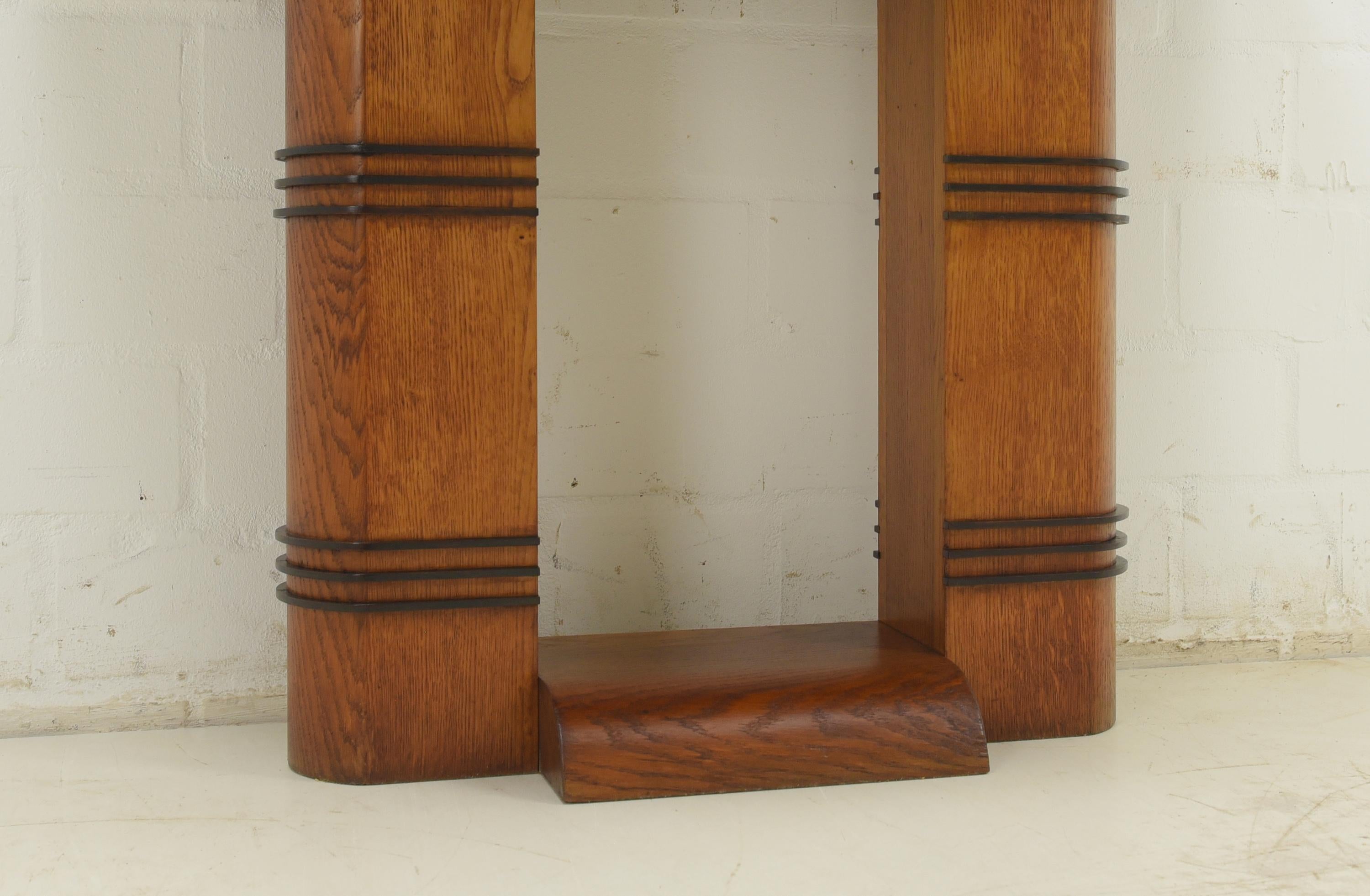 Konsolentisch / Wandtisch aus Eichenholz-Mahagoni im Art déco-Stil 1/2, 1930 im Angebot 1