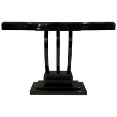Art Deco Console Table with a Foot of Three Thin Bows in Black Piano Lacquer