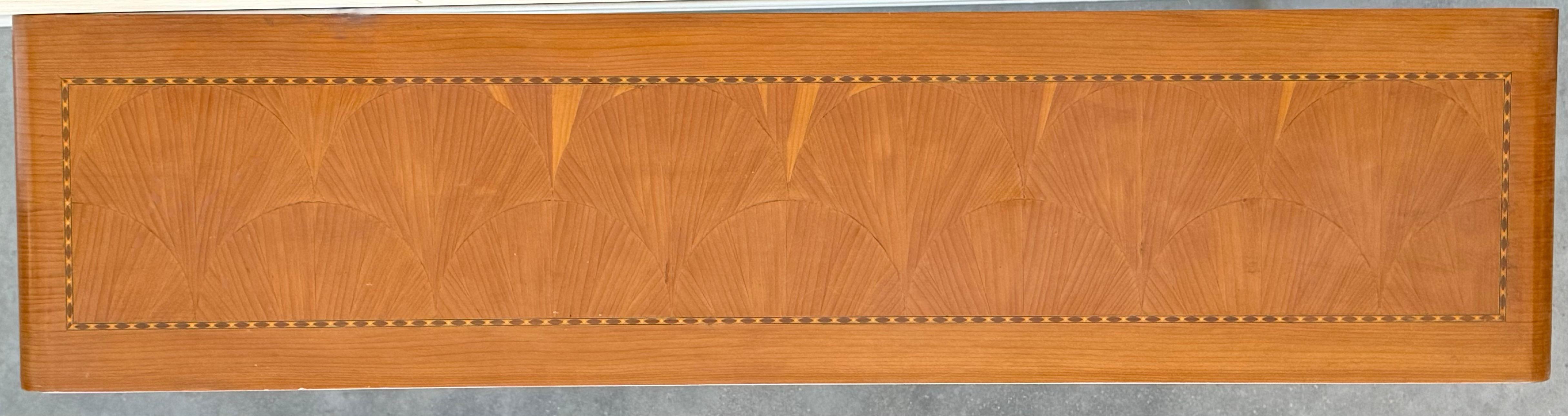 Art-Deco-Konsole mit Sockel aus heller Bronze und kontrastierender dunkler Platte mit Palmen im Angebot 5