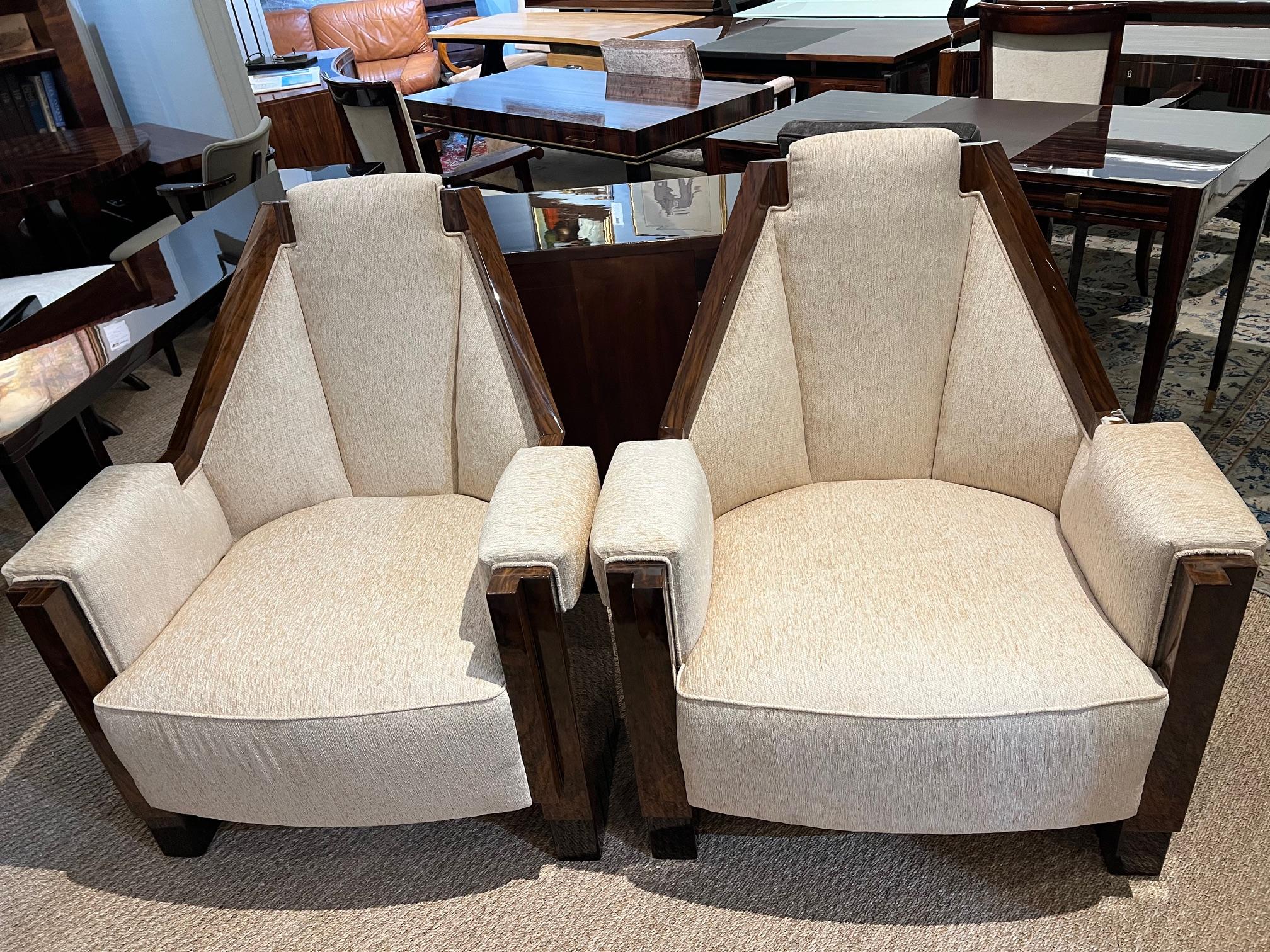 Art Deco Continental Sessel in Nussbaum im Angebot 3