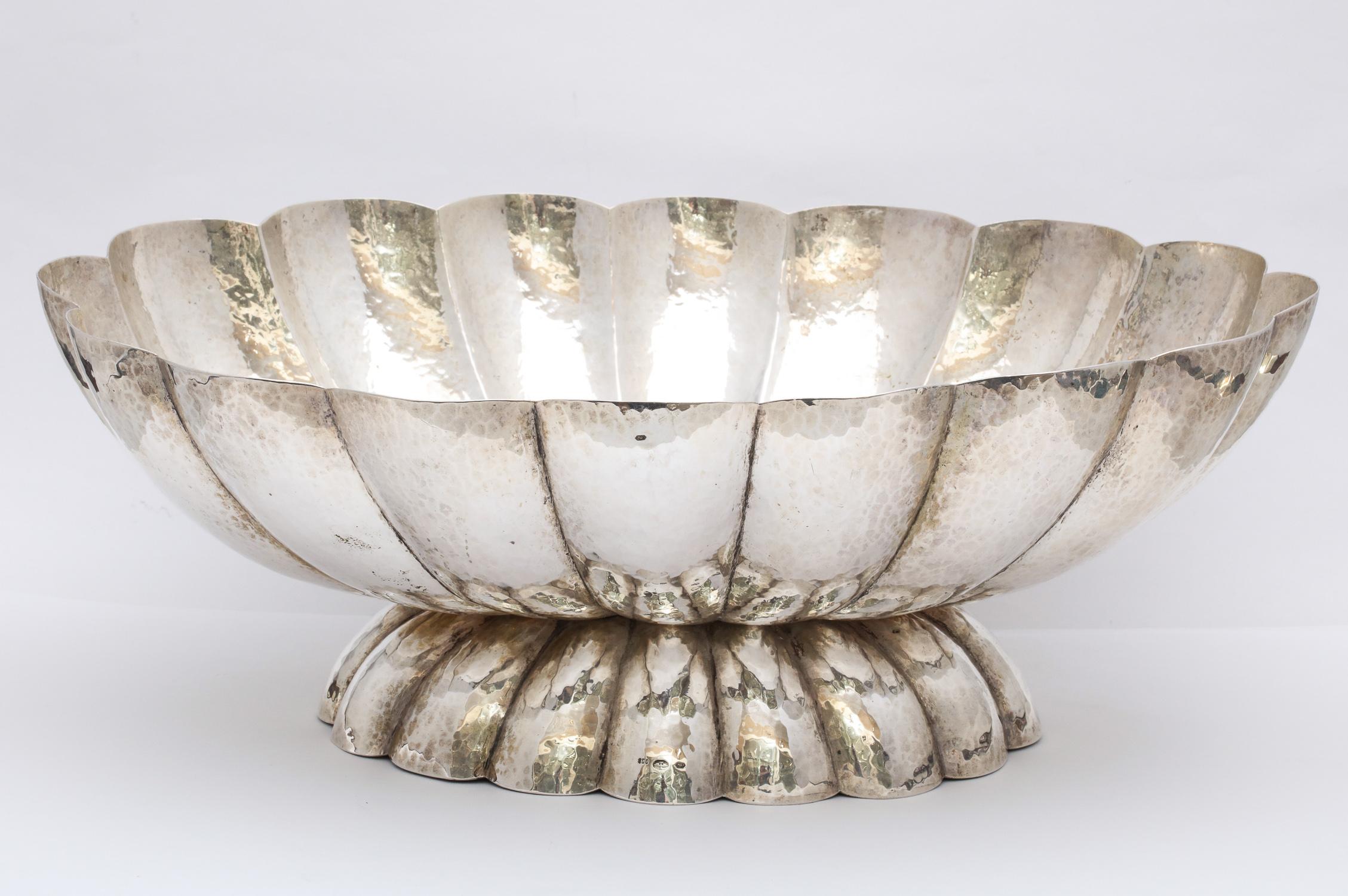 Art Deco Continental Silver '.800' Centerpiece Bowl by Bruder Frank In Good Condition In New York, NY