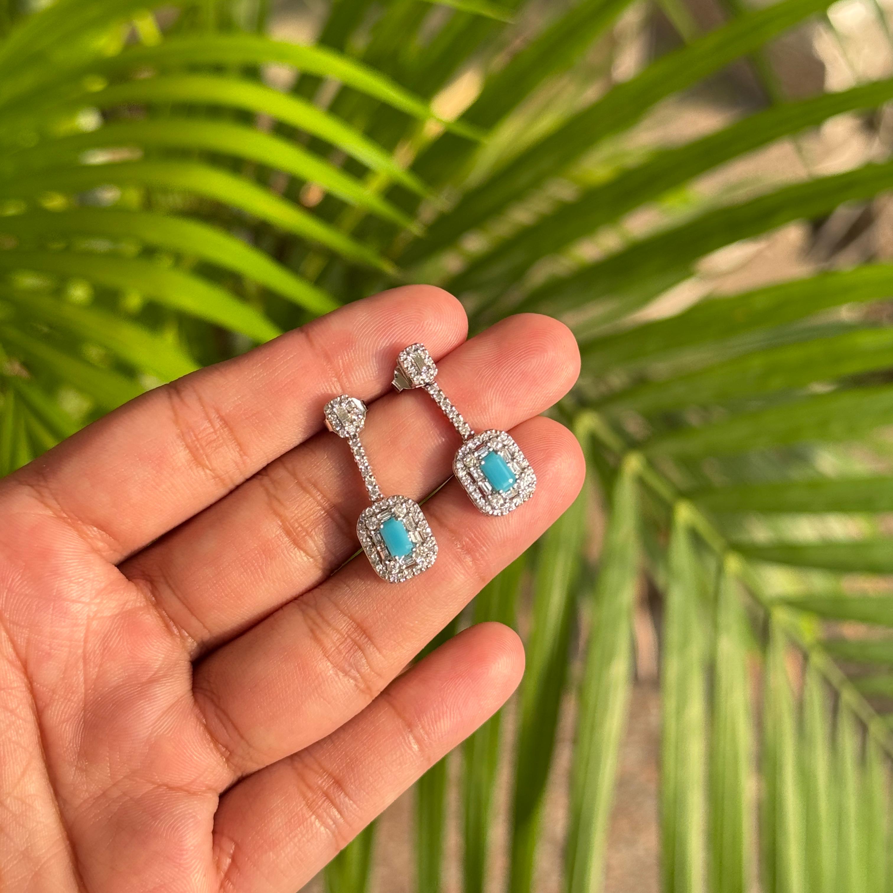 Orecchini a goccia con diamante e turchese convertibili in oro bianco 14 carati in vendita 5