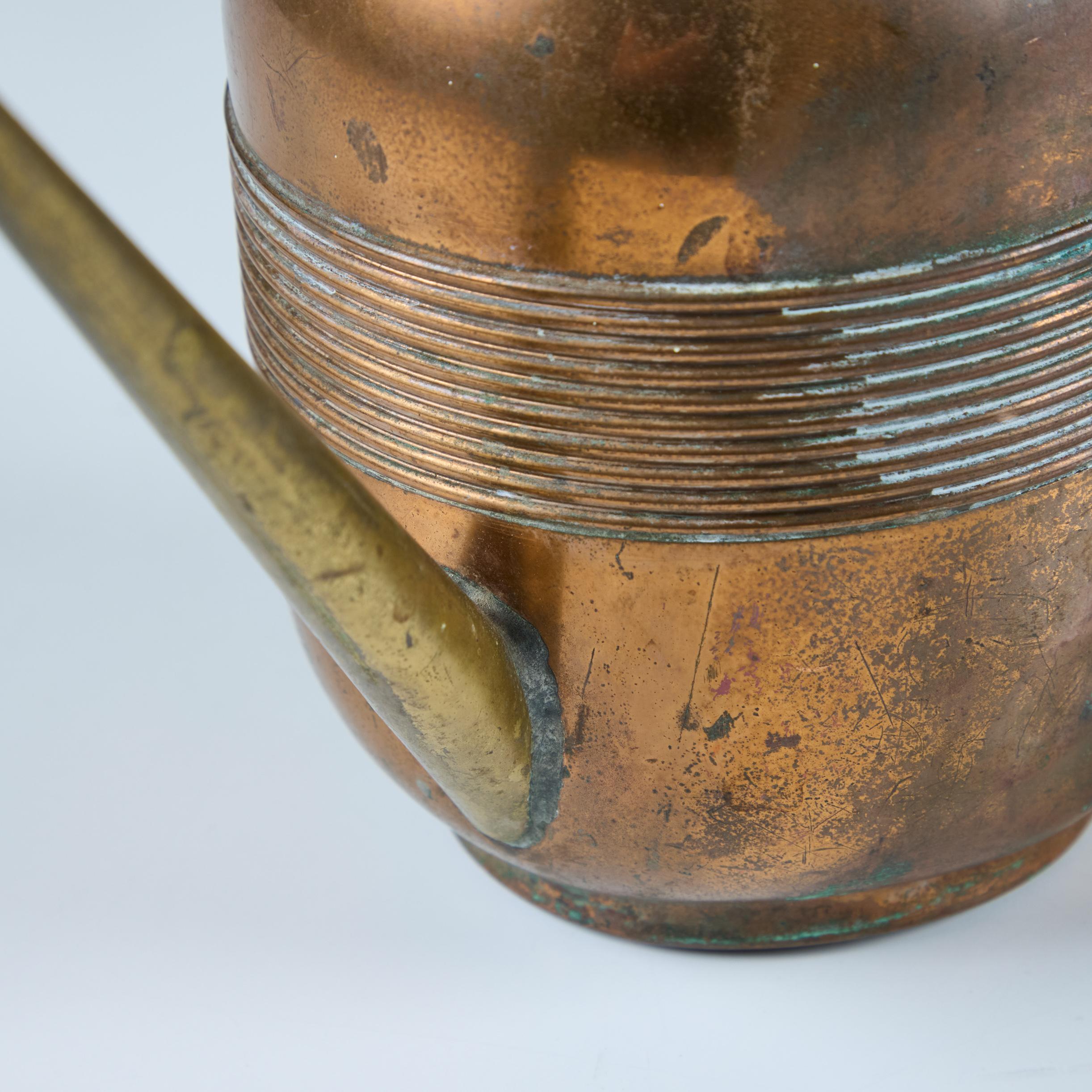Annaffiatoio Art Deco in rame e ottone di Chase in vendita 7
