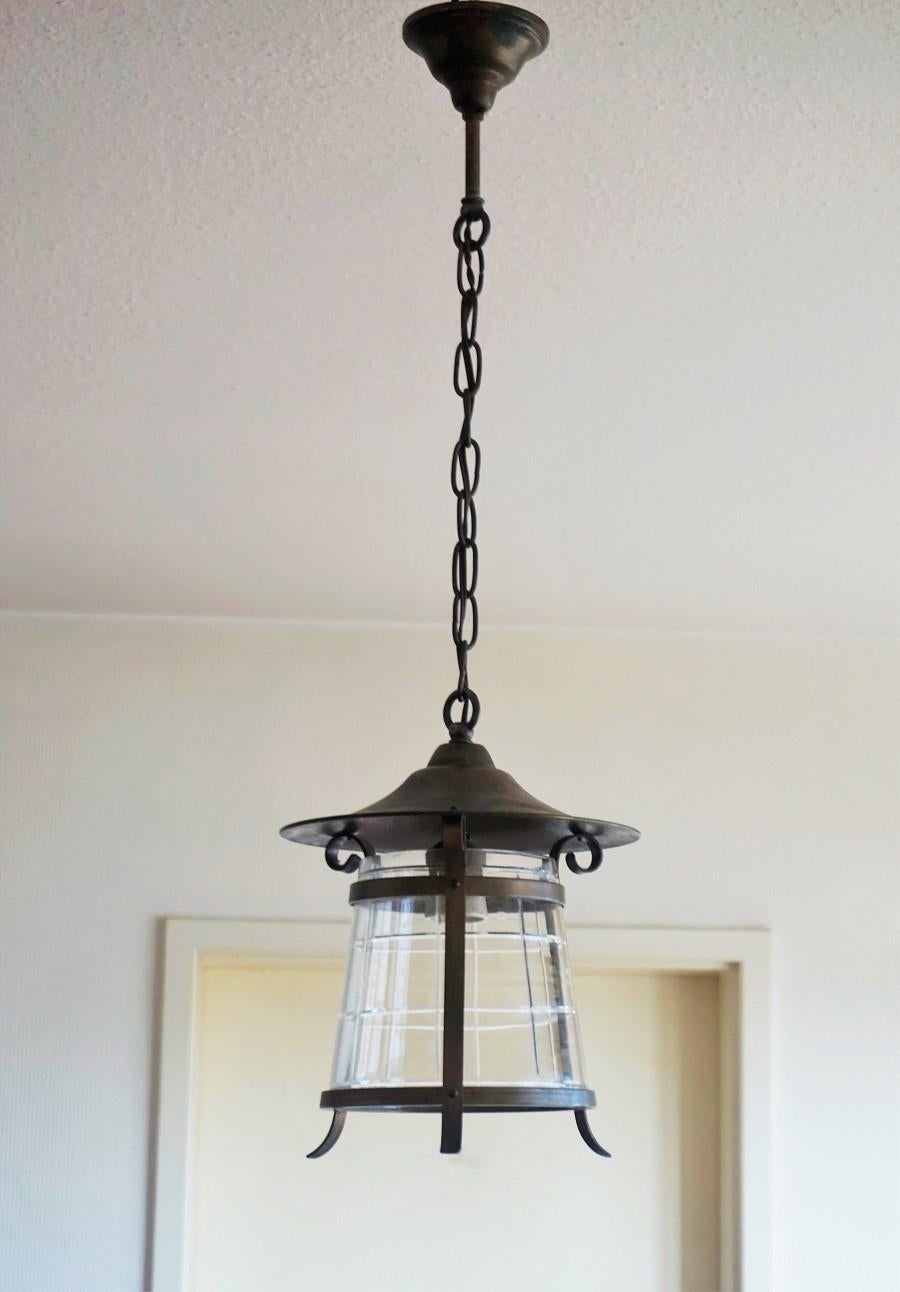 Lanterne Art Déco en cuivre et verre taillé en vente 1