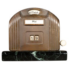 Calendario de sobremesa perpetuo alemán de cobre Art Déco c.1930