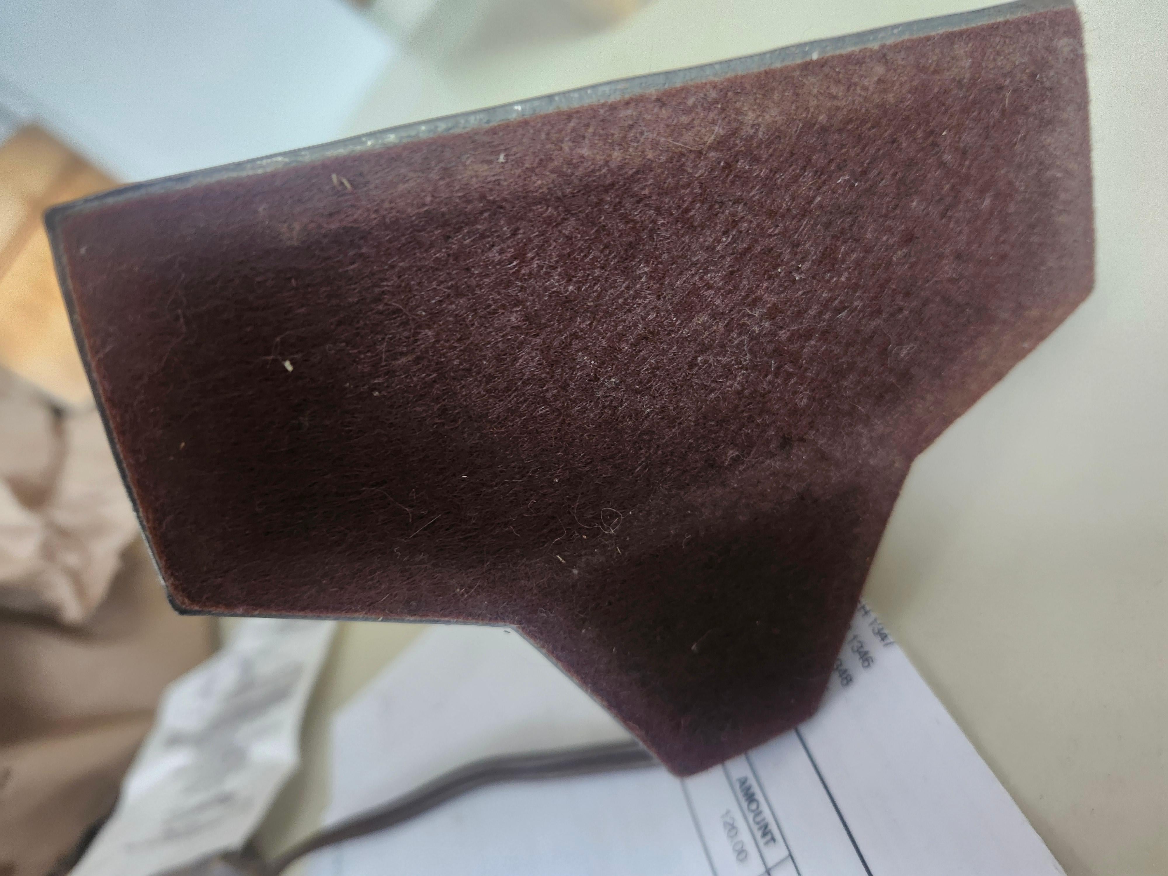 Lampe de table Art Déco en cuivre et fer avec verre de scories Femme nue dansante C1935 Bon état - En vente à Port Jervis, NY